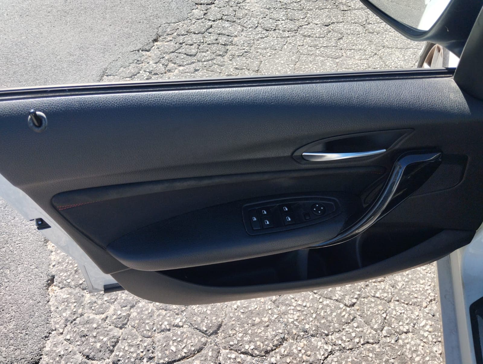 BMW 116 D · Ano 2016 — imagem 22