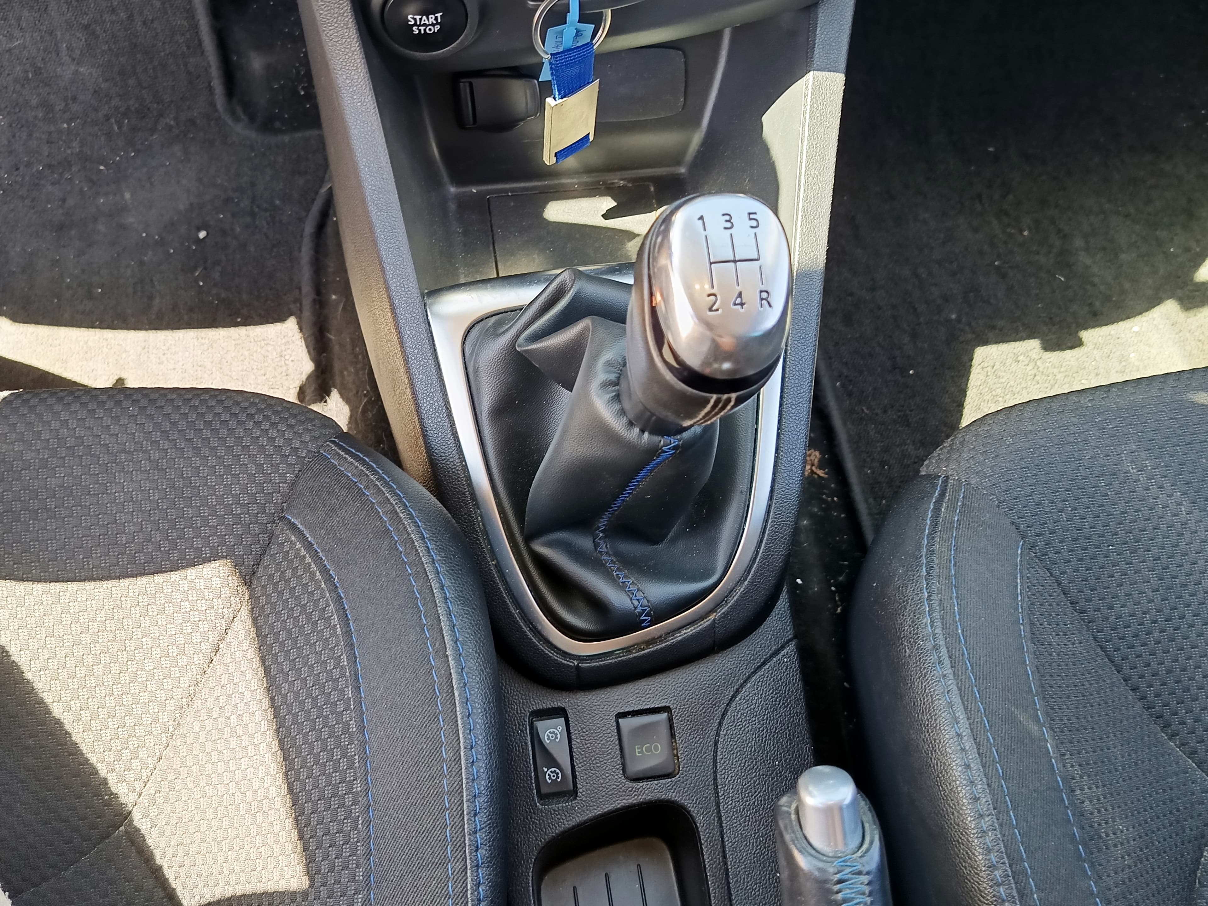 Renault Clio · Ano 2019 — image 27