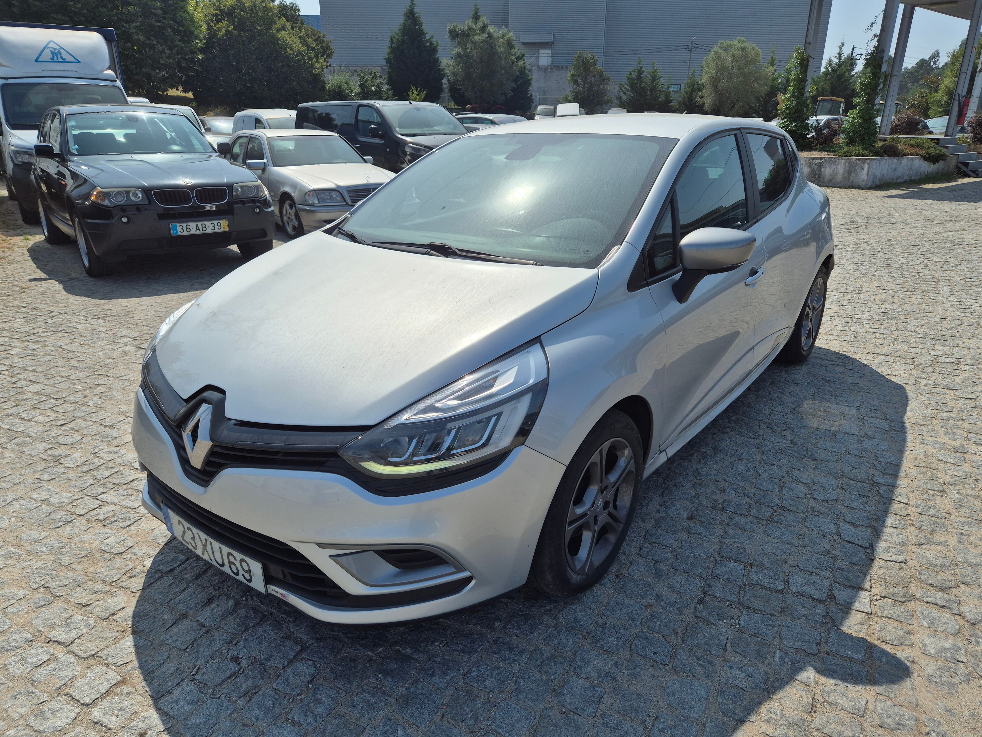Renault Clio · Ano 2019 — image 3