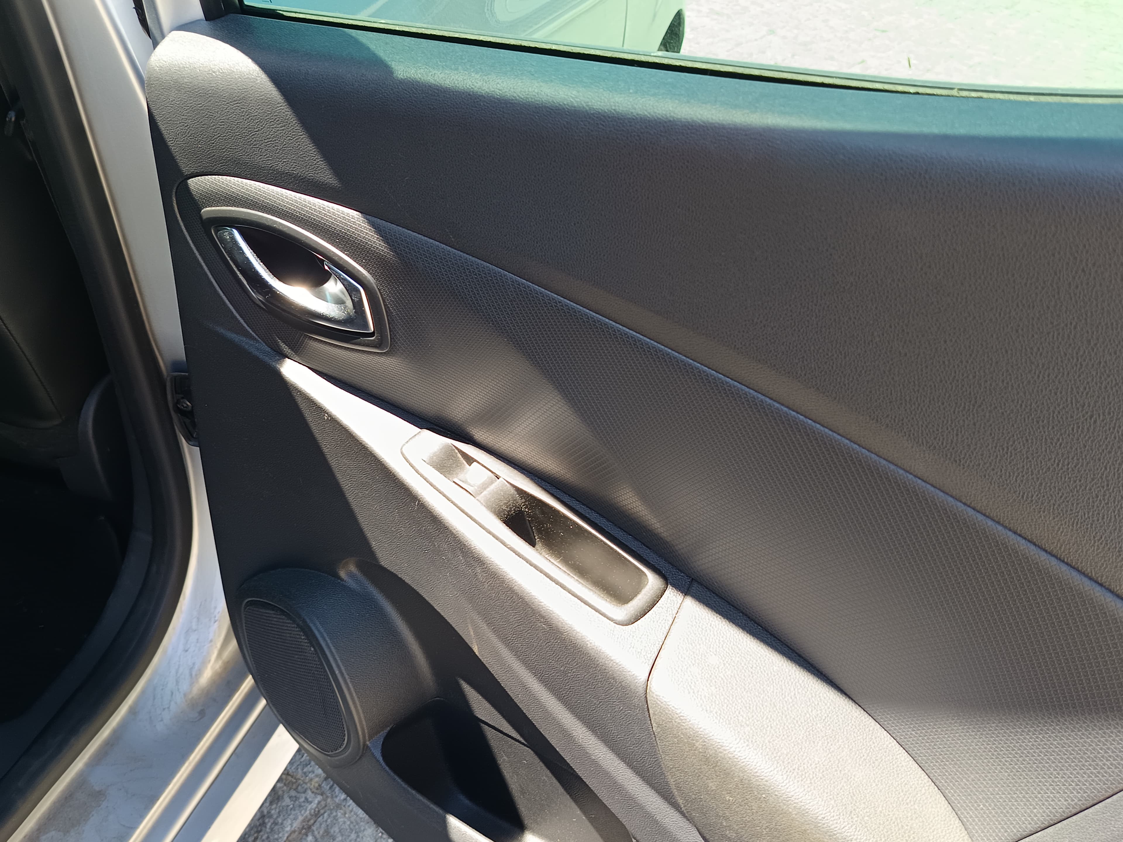 Renault Clio · Ano 2019 — image 31