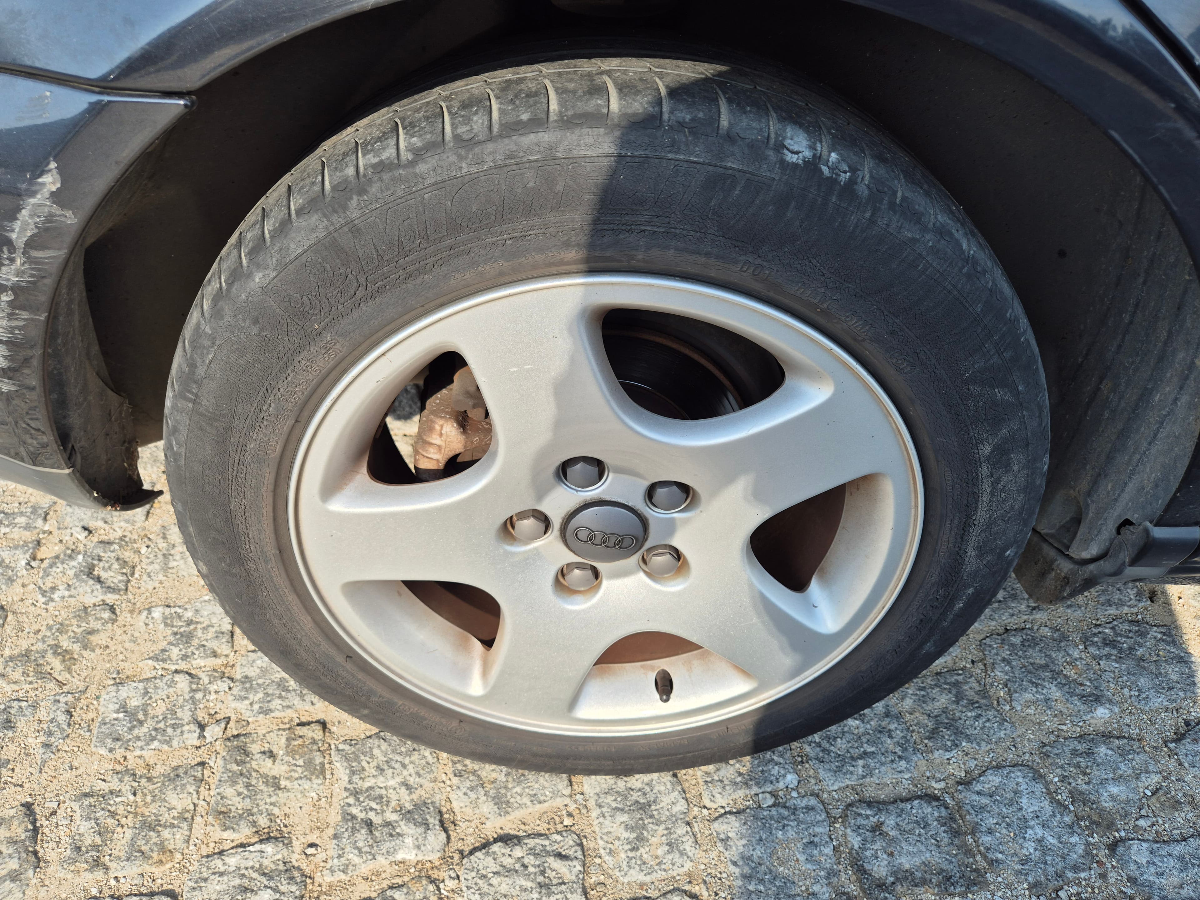 Audi A4 · Año 2000 — imagen 13