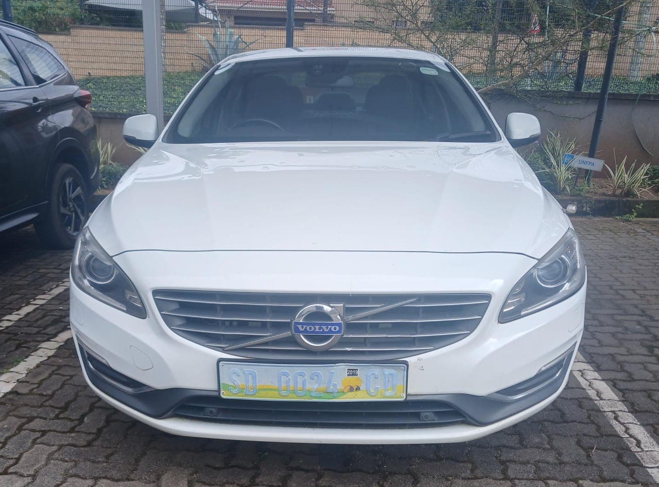 VOLVO S60 T3 — image 11