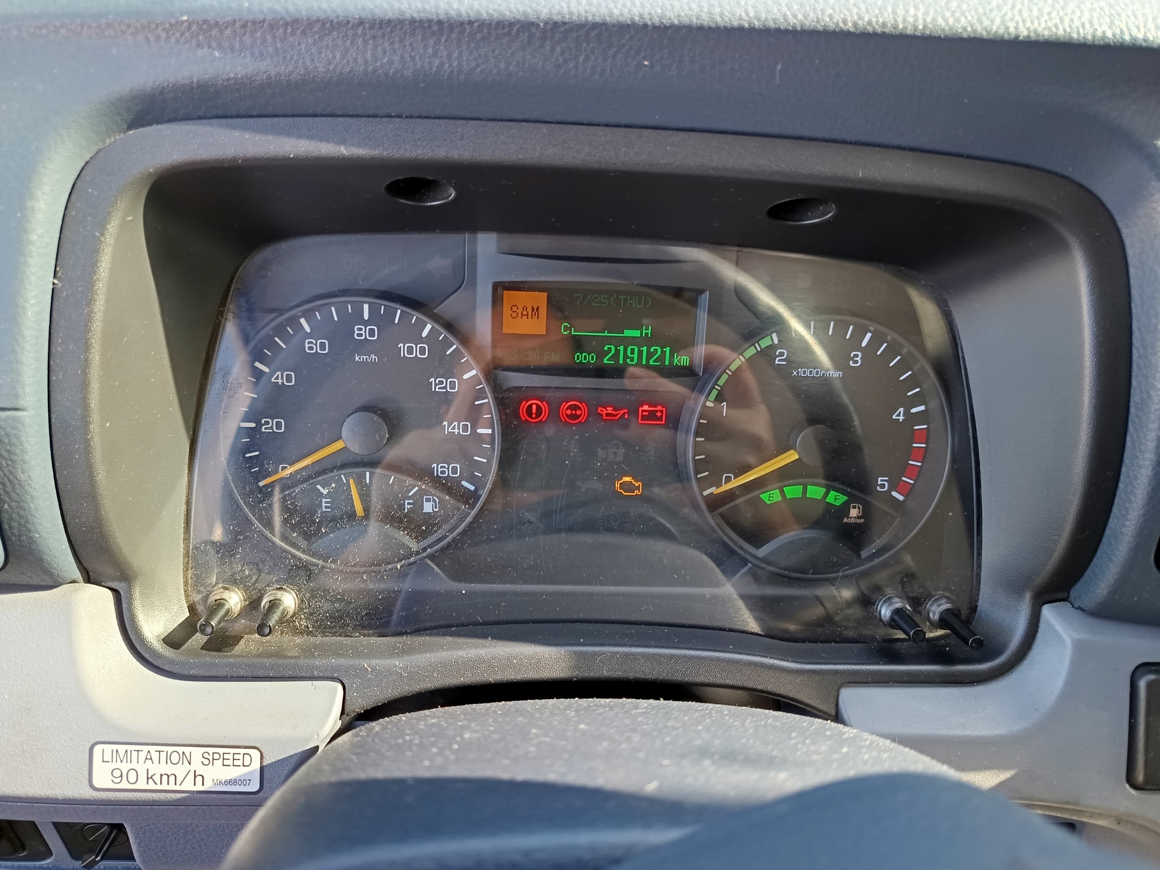 Mitsubishi Canter · Ano 2016 — imagen 14