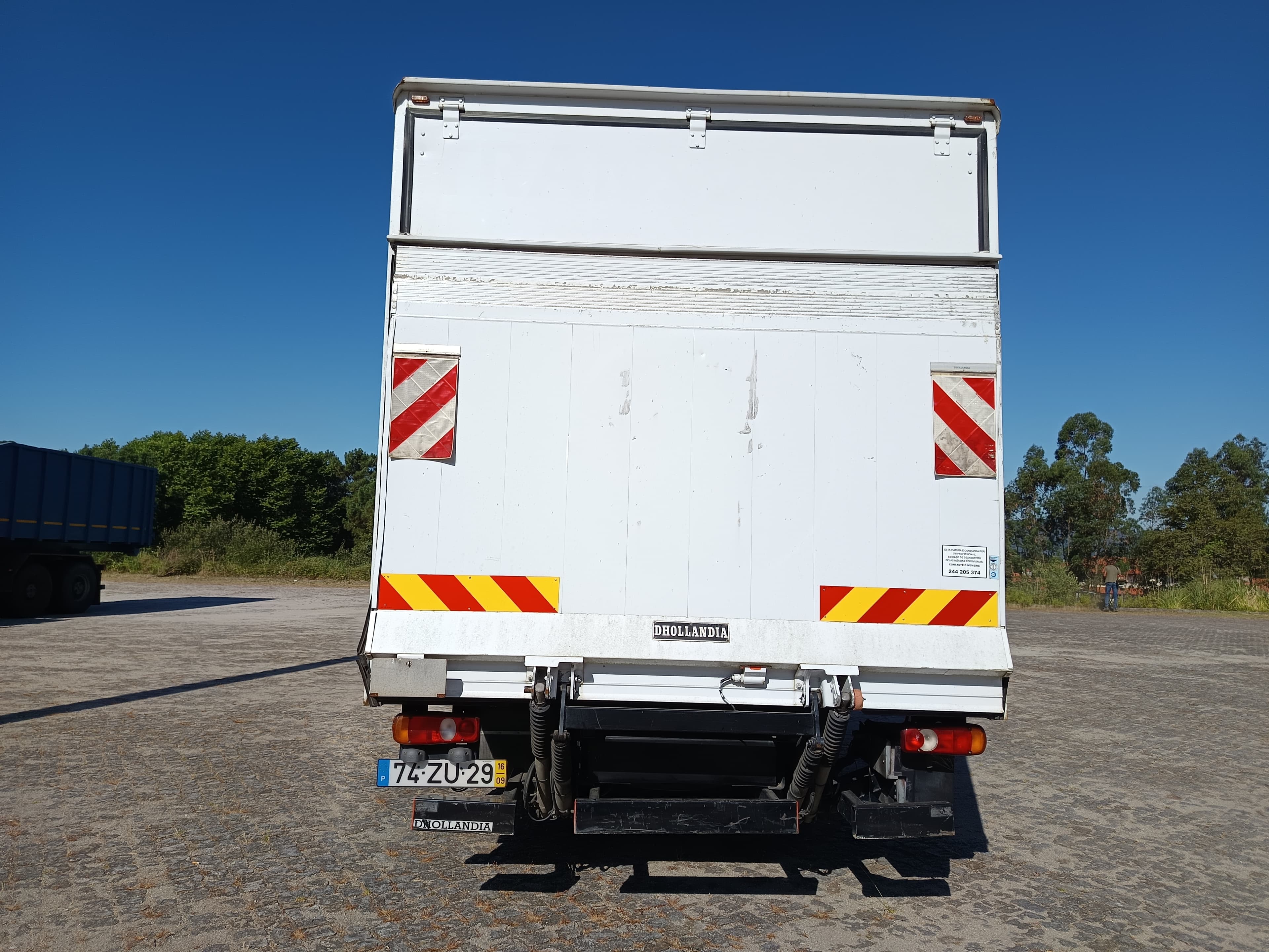 Mitsubishi Canter · Ano 2016 — imagen 5