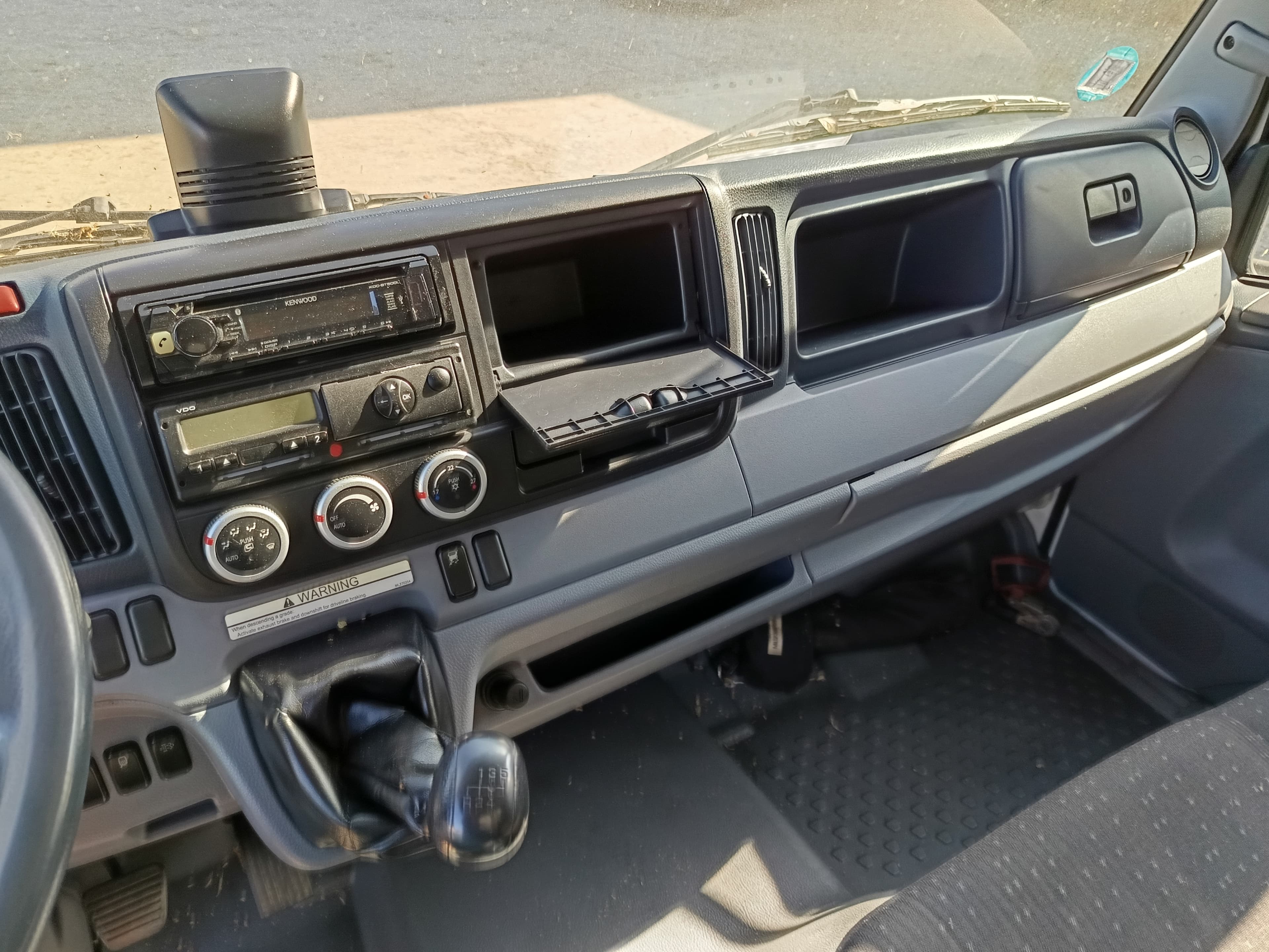Mitsubishi Canter · Ano 2016 — imagen 12