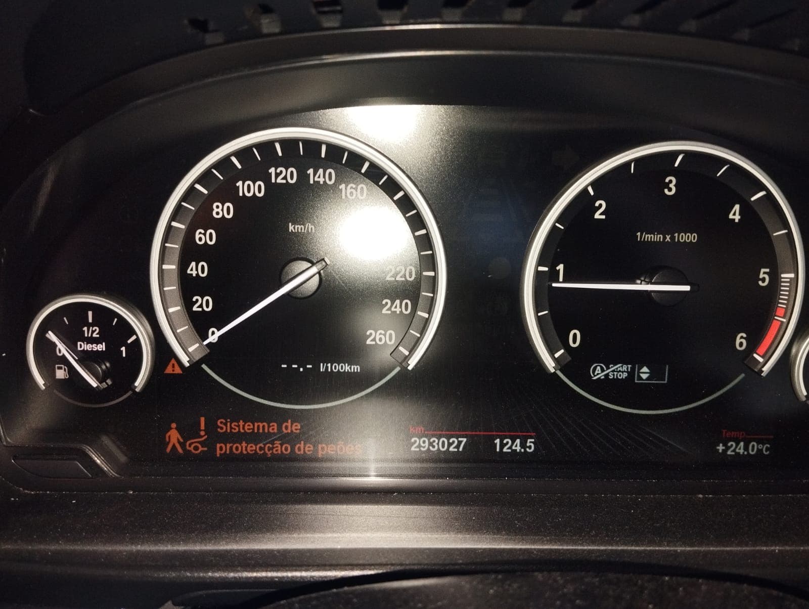 BMW 520 D · Ano 2014 — imagen 24