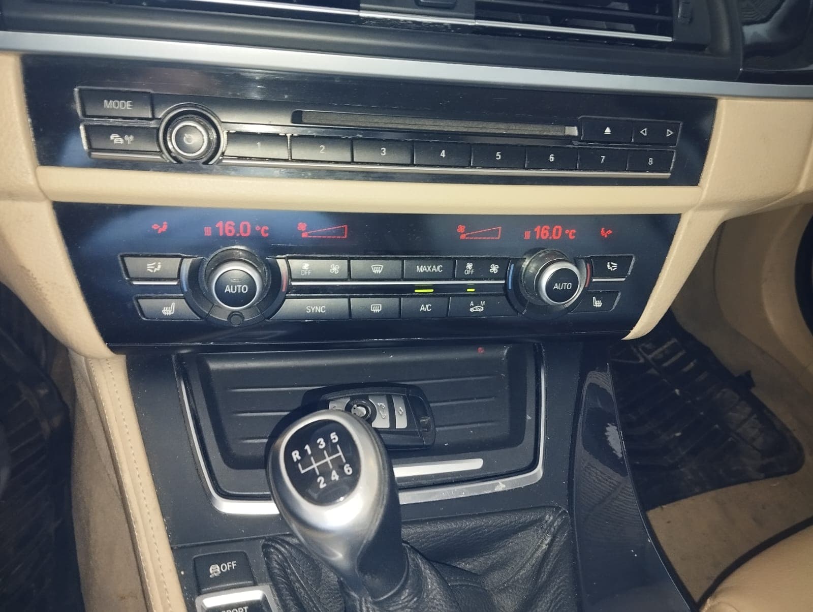 BMW 520 D · Ano 2014 — imagen 25