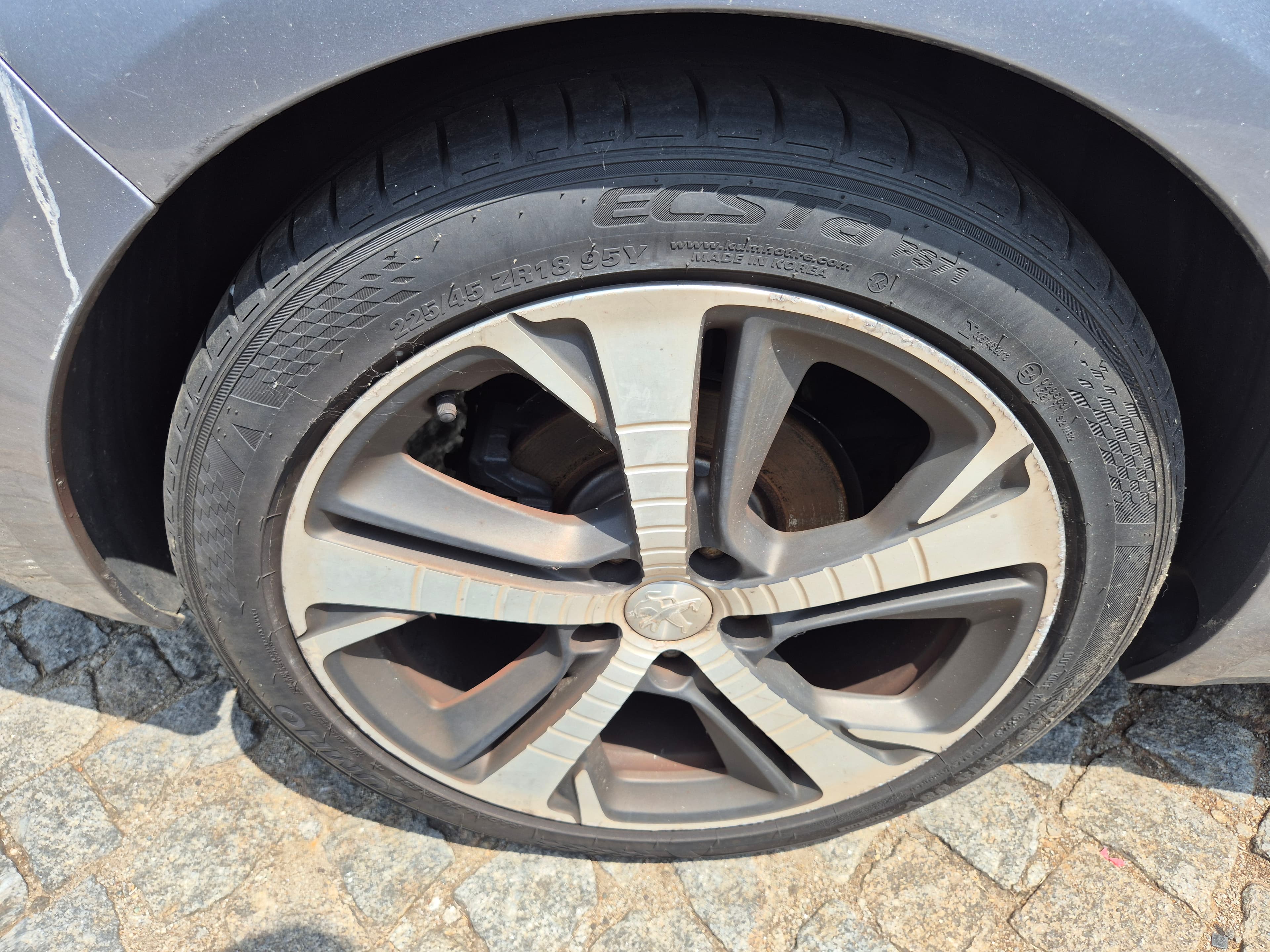 Peugeot 308 SW · Ano 2015 — imagen 14
