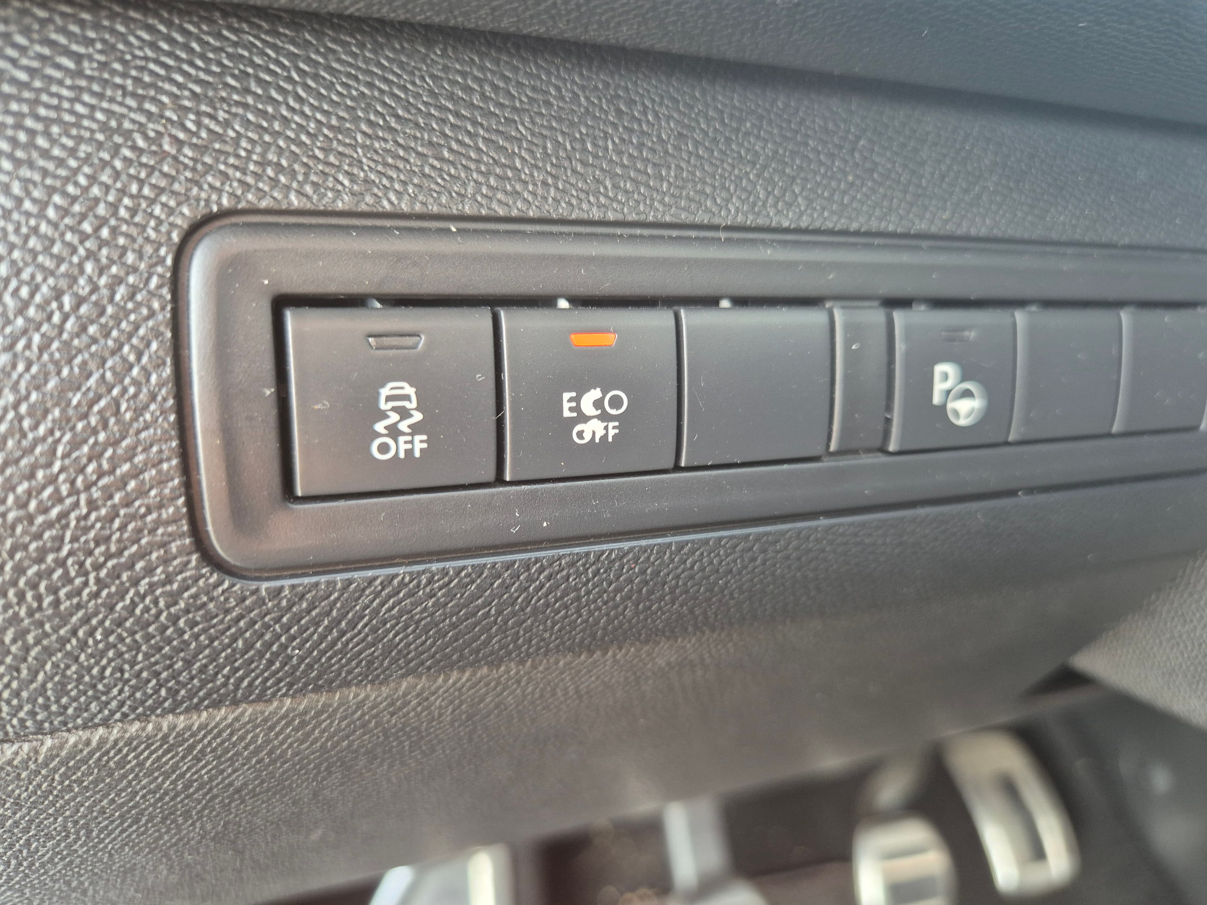 Peugeot 308 SW · Ano 2015 — imagen 33