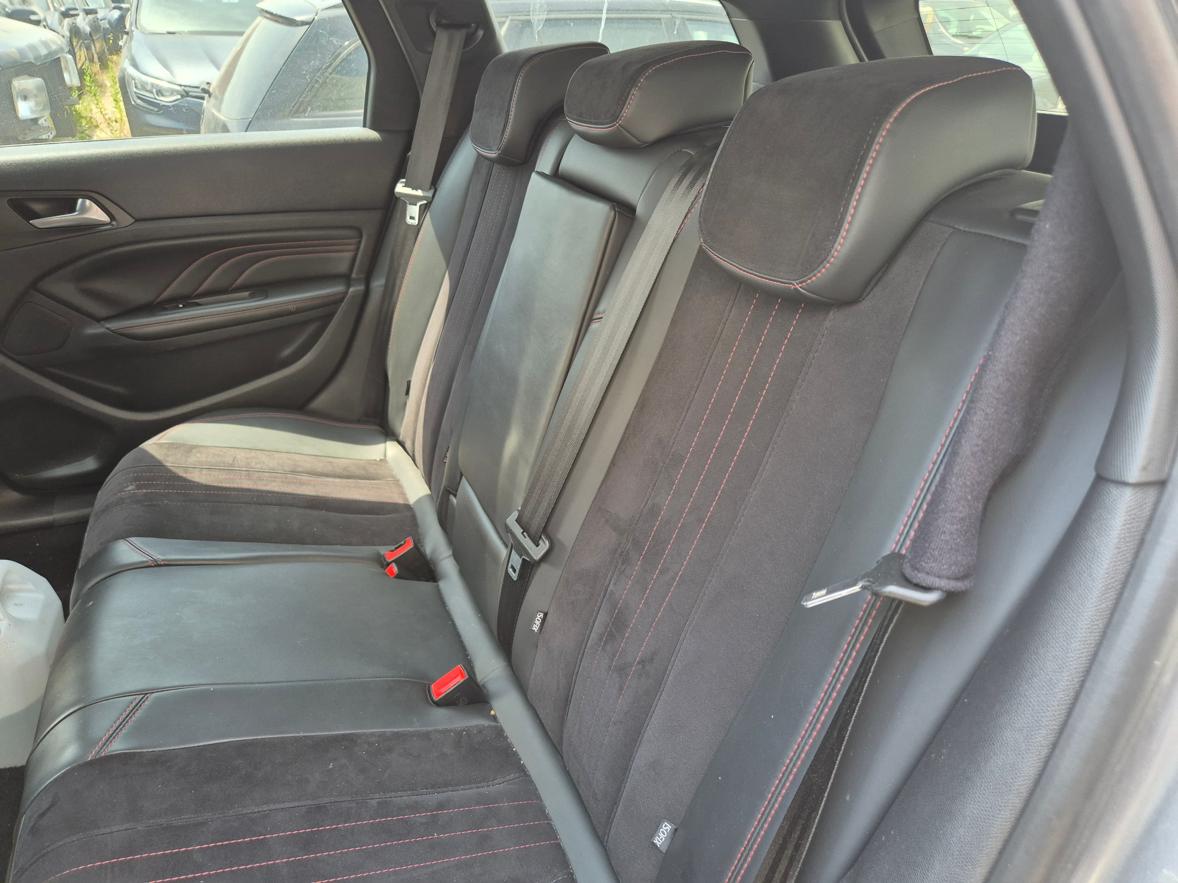 Peugeot 308 SW · Ano 2015 — imagen 29