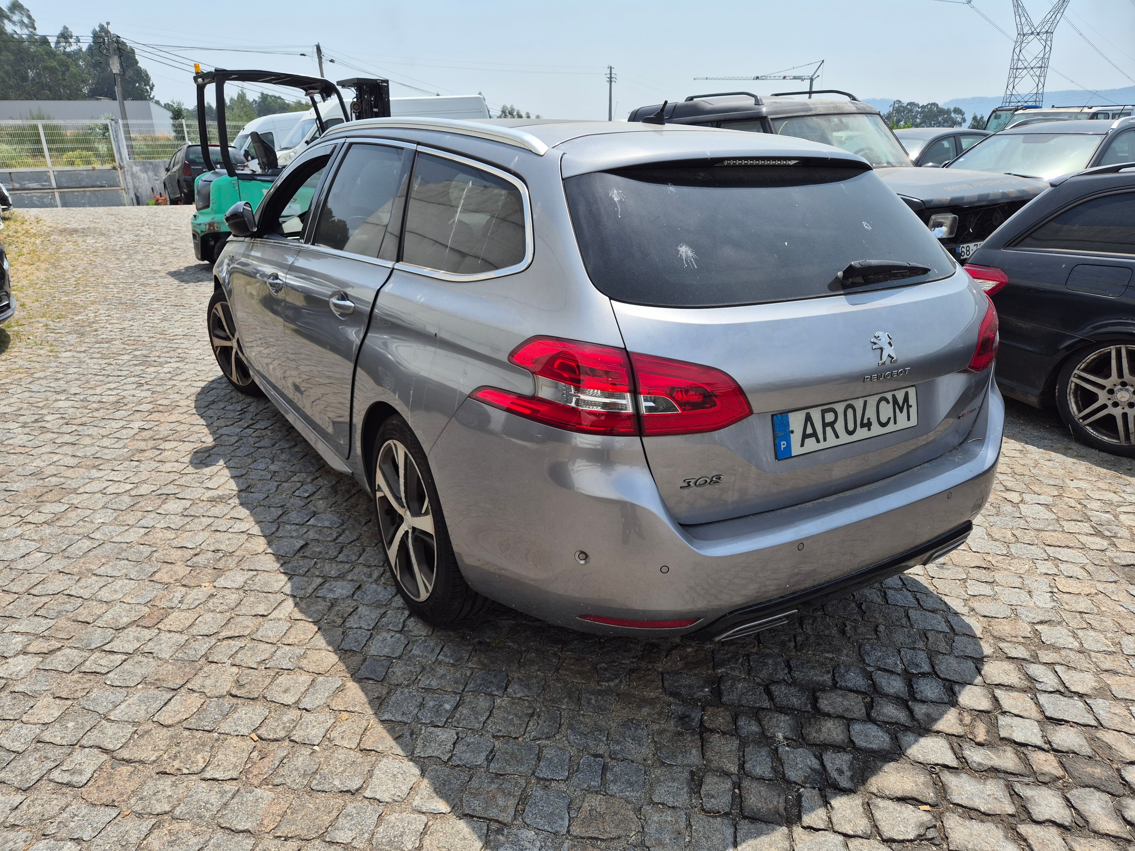 Peugeot 308 SW · Ano 2015 — imagen 4