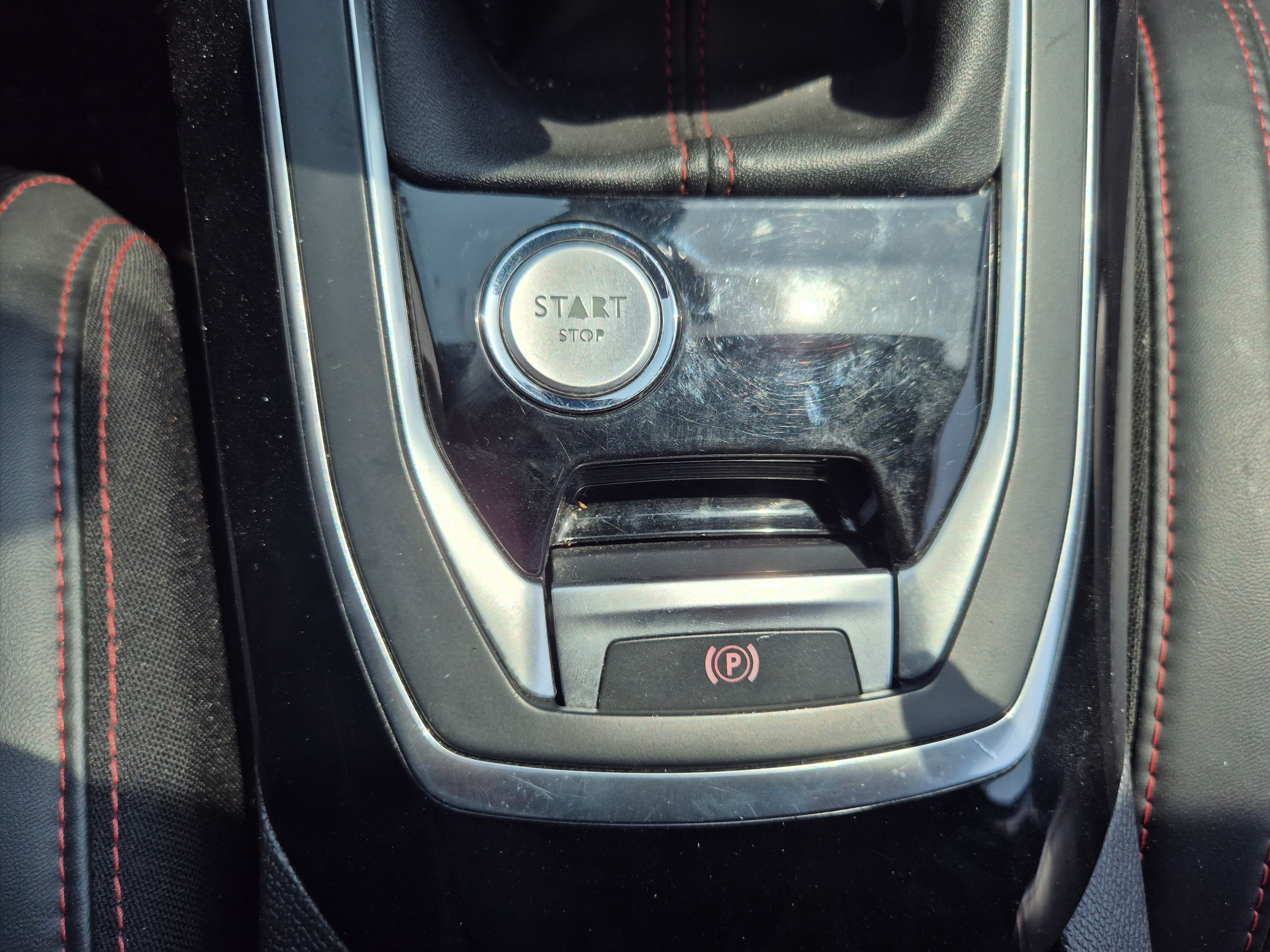 Peugeot 308 SW · Ano 2015 — imagen 39