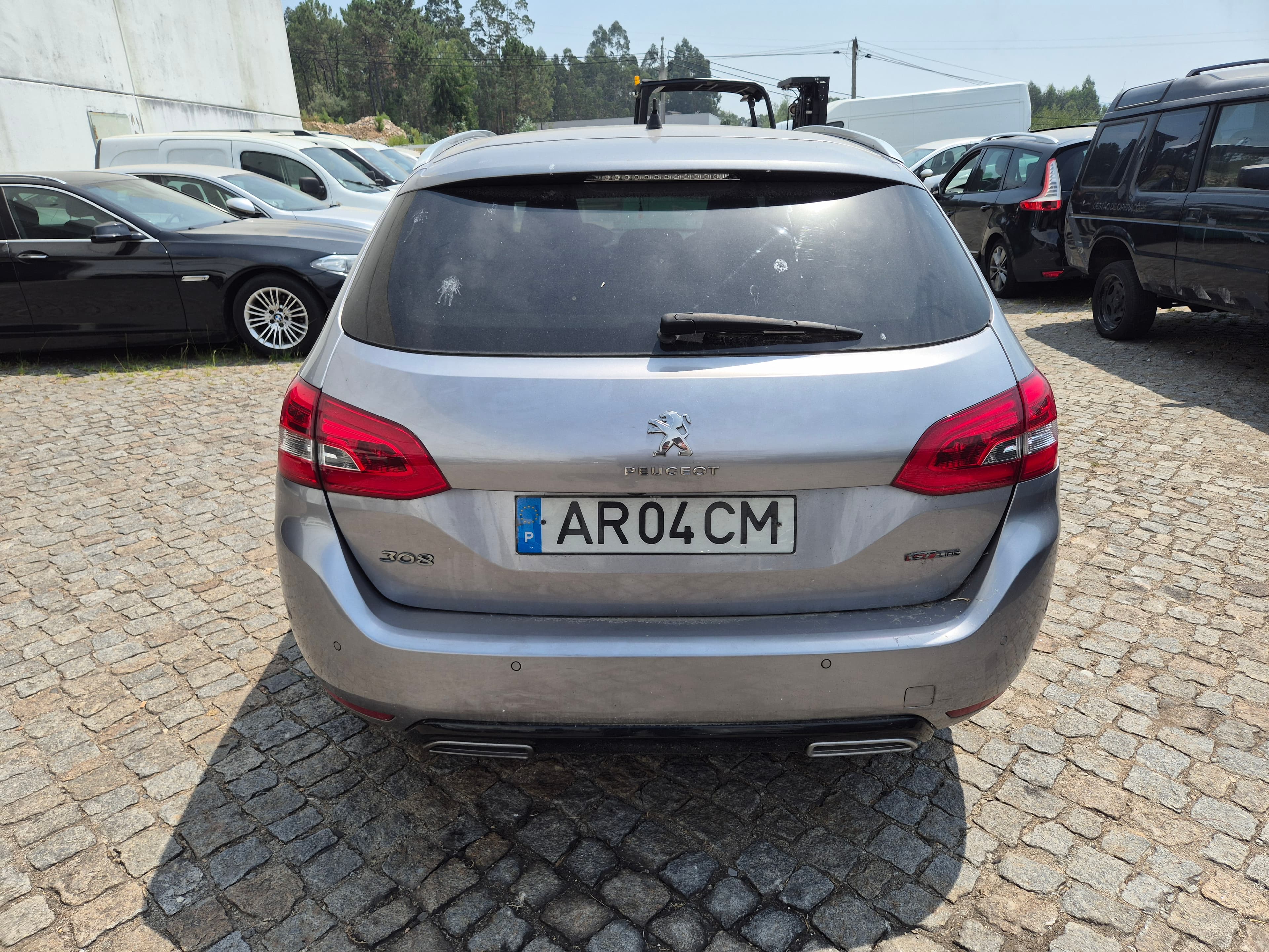 Peugeot 308 SW · Ano 2015 — imagen 5