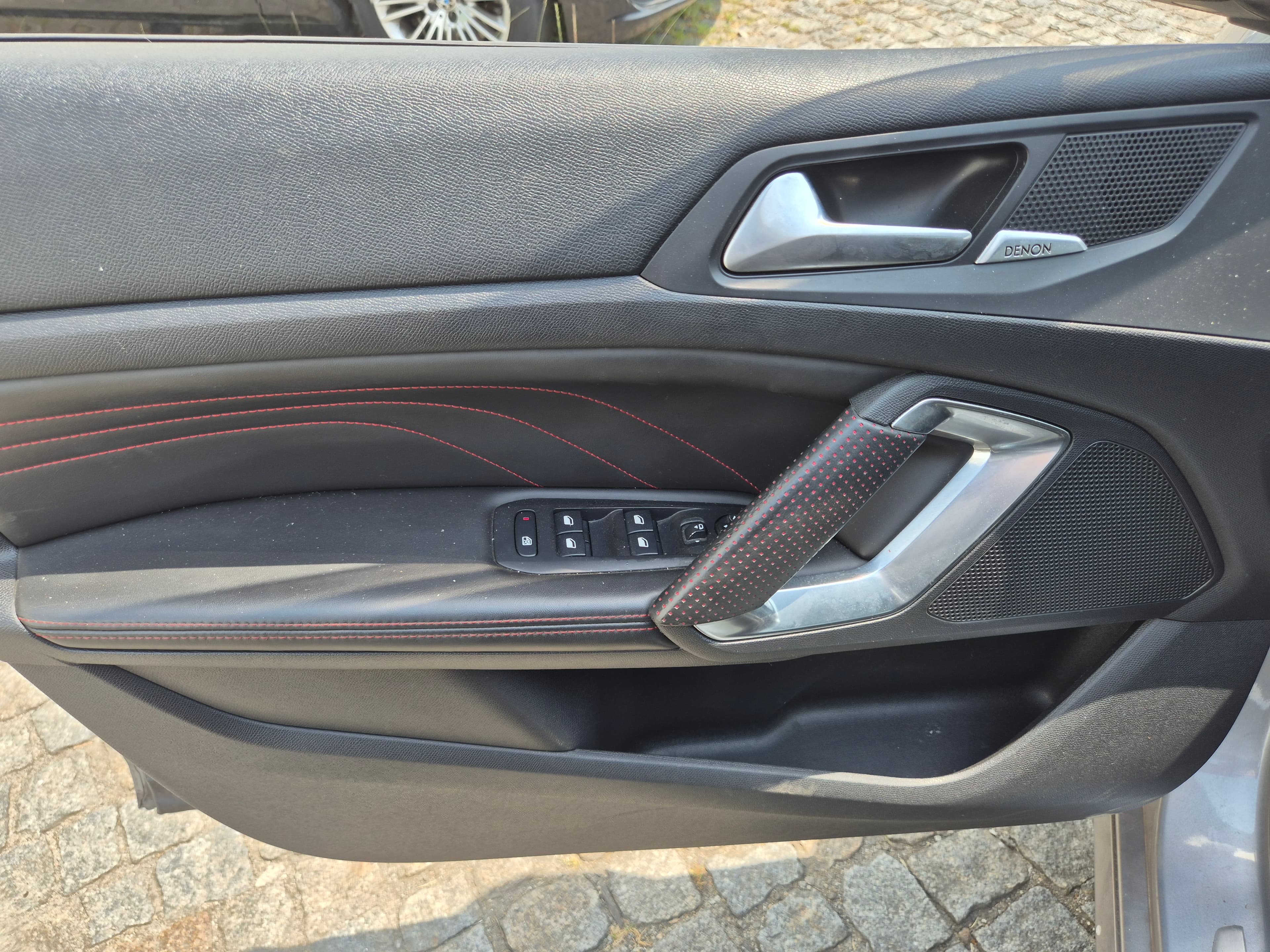 Peugeot 308 SW · Ano 2015 — imagen 31