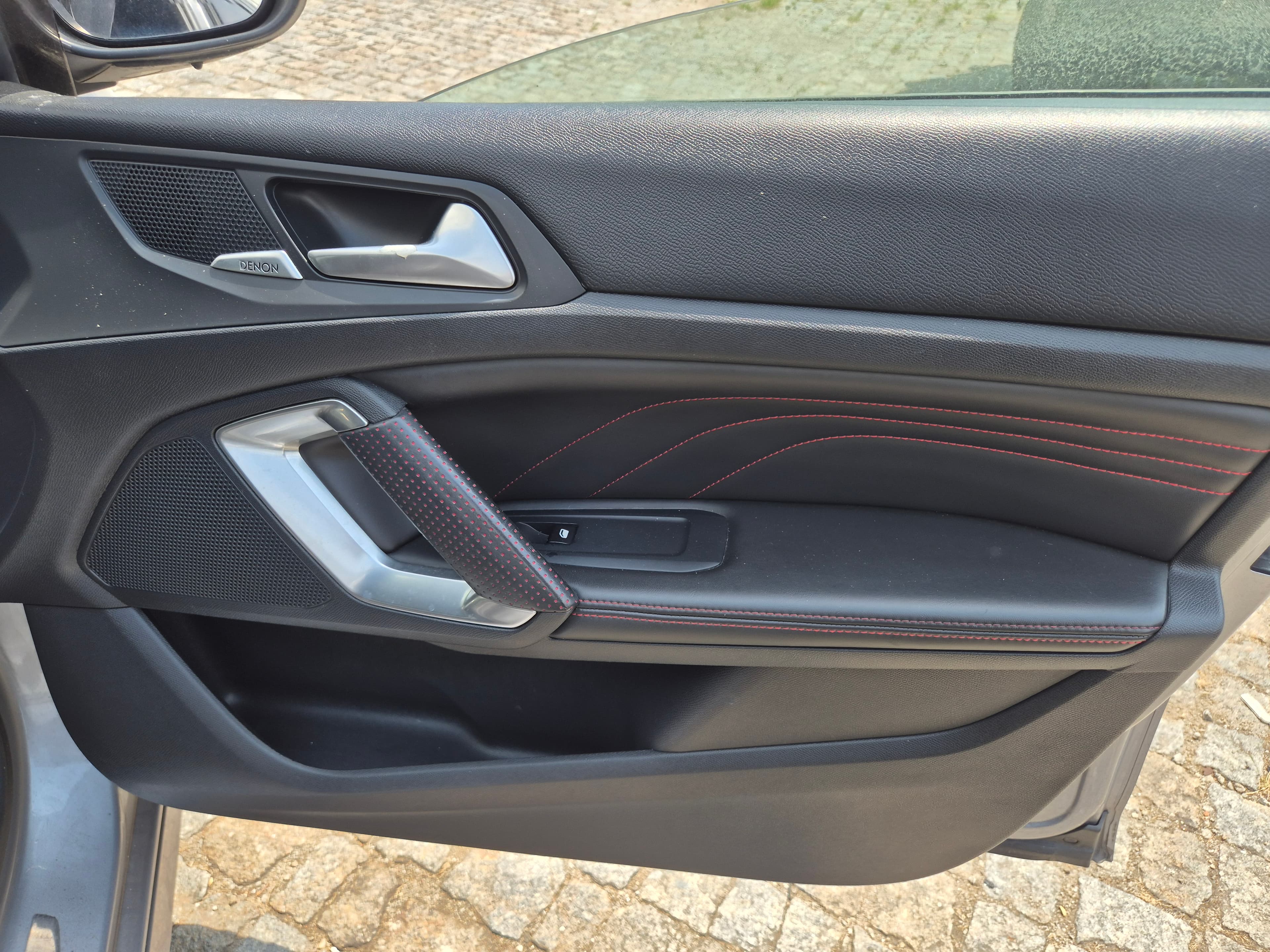 Peugeot 308 SW · Ano 2015 — imagen 25