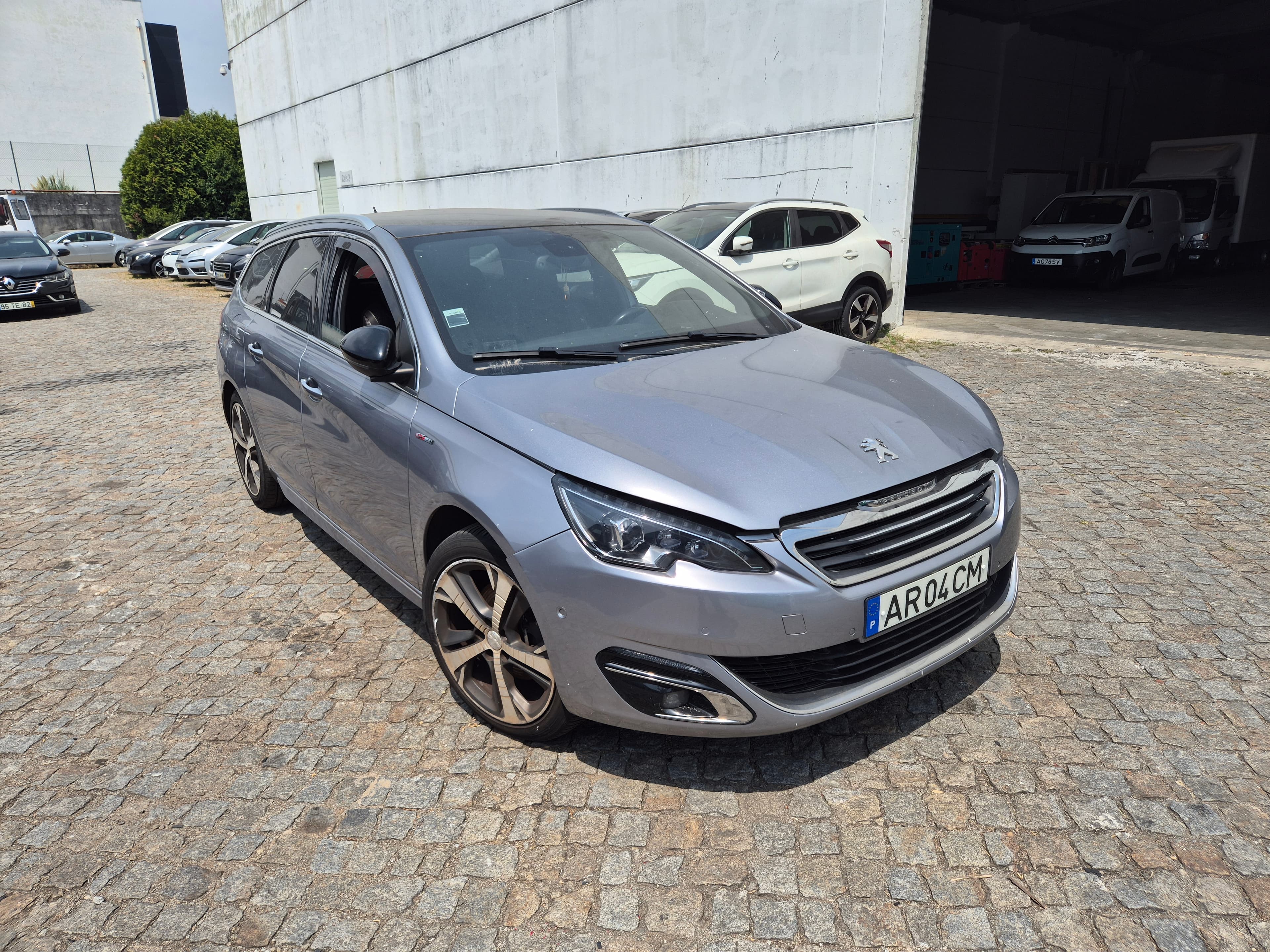 Peugeot 308 SW · Ano 2015 — imagen 3
