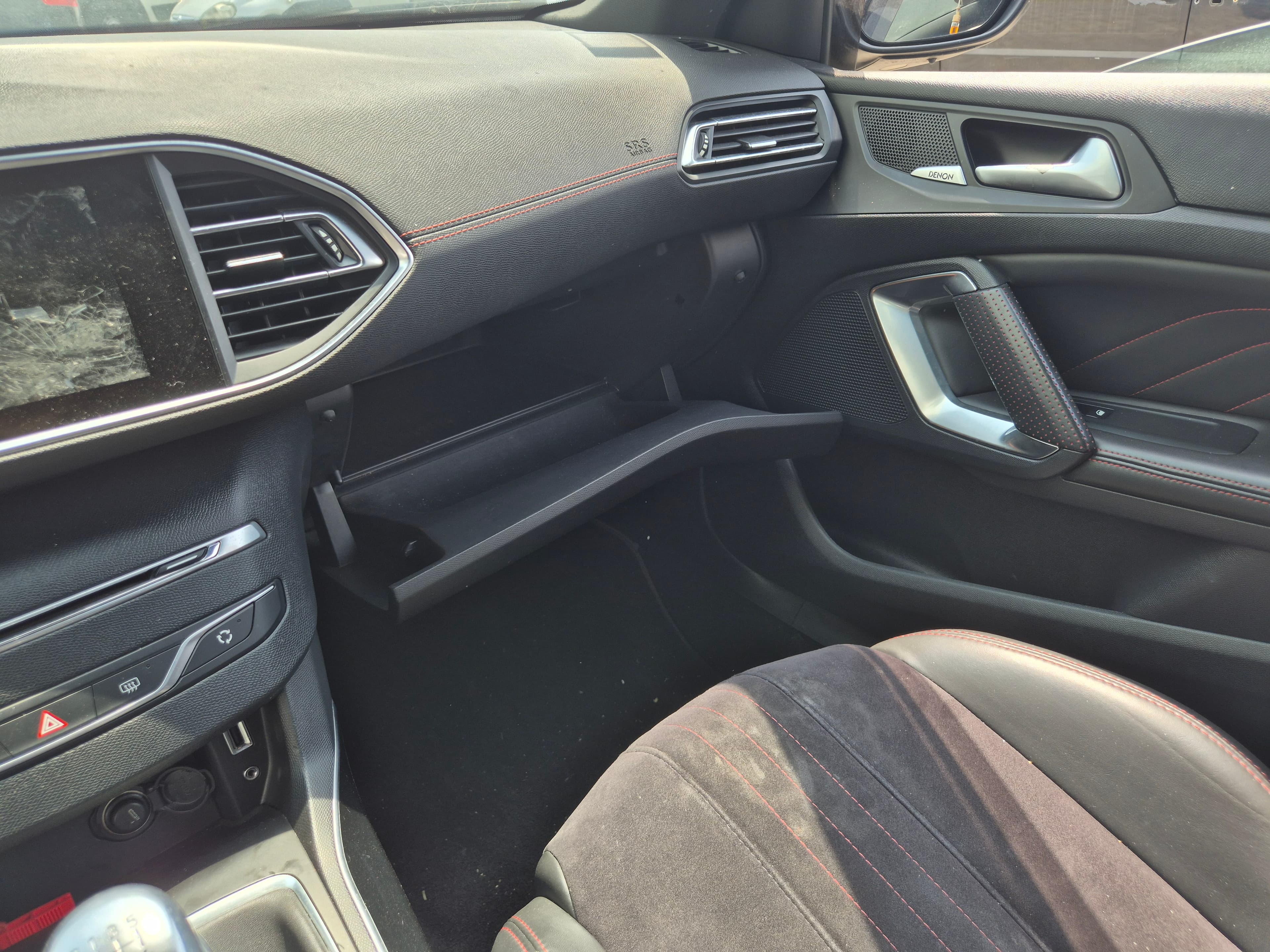 Peugeot 308 SW · Ano 2015 — imagen 42