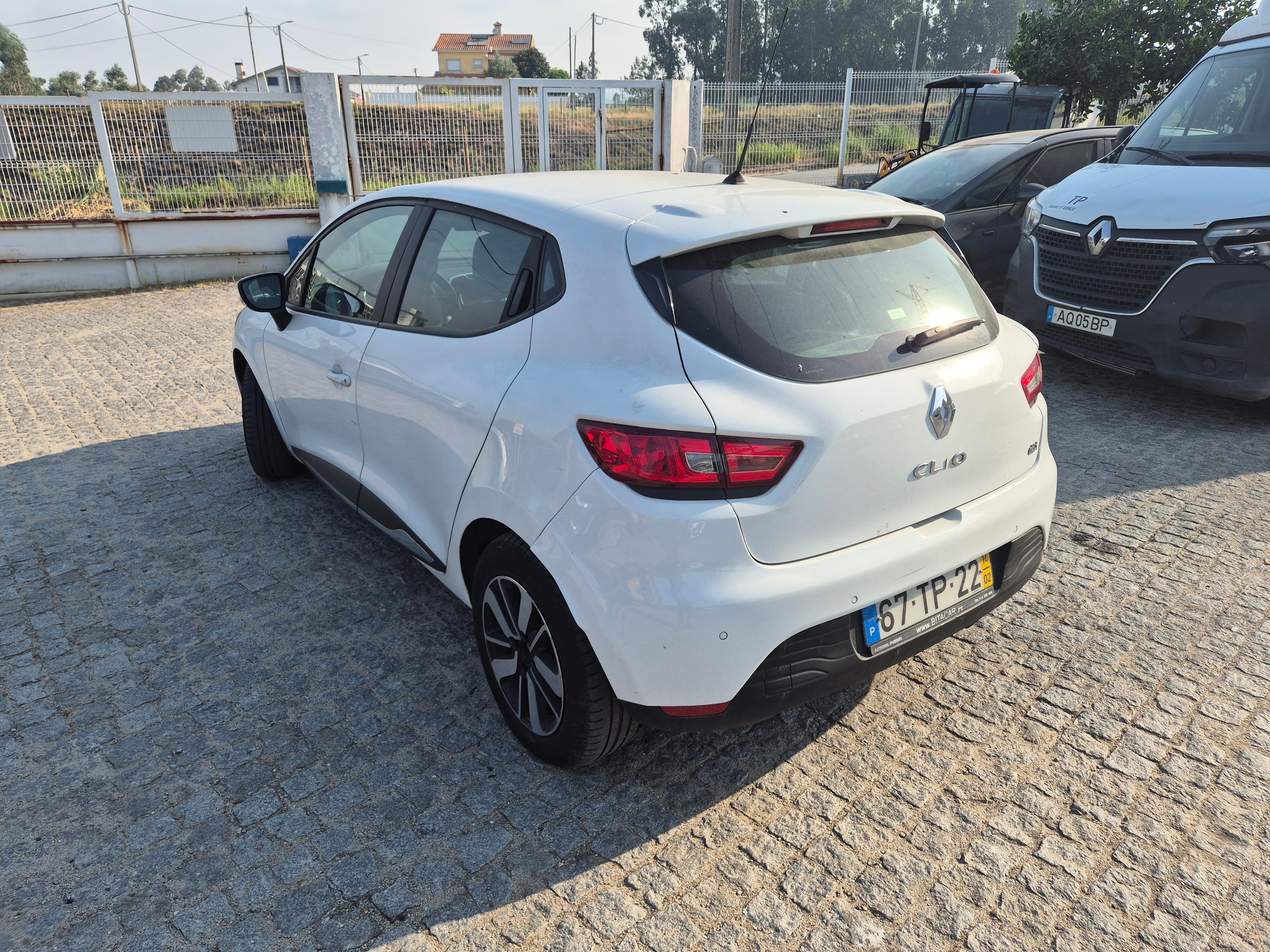 Renault Clio · Ano 2014 — imagem 4