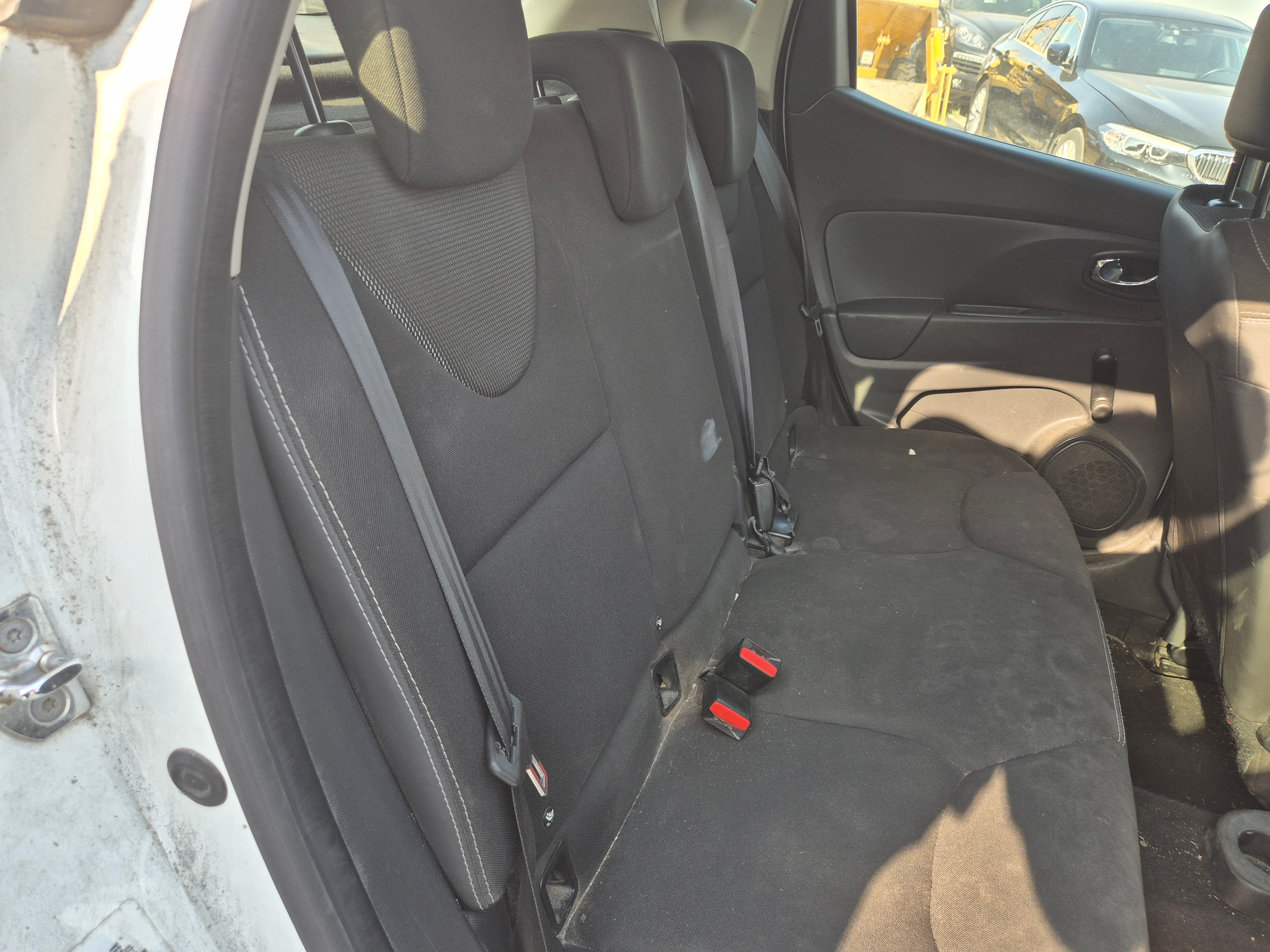 Renault Clio · Ano 2014 — imagem 25