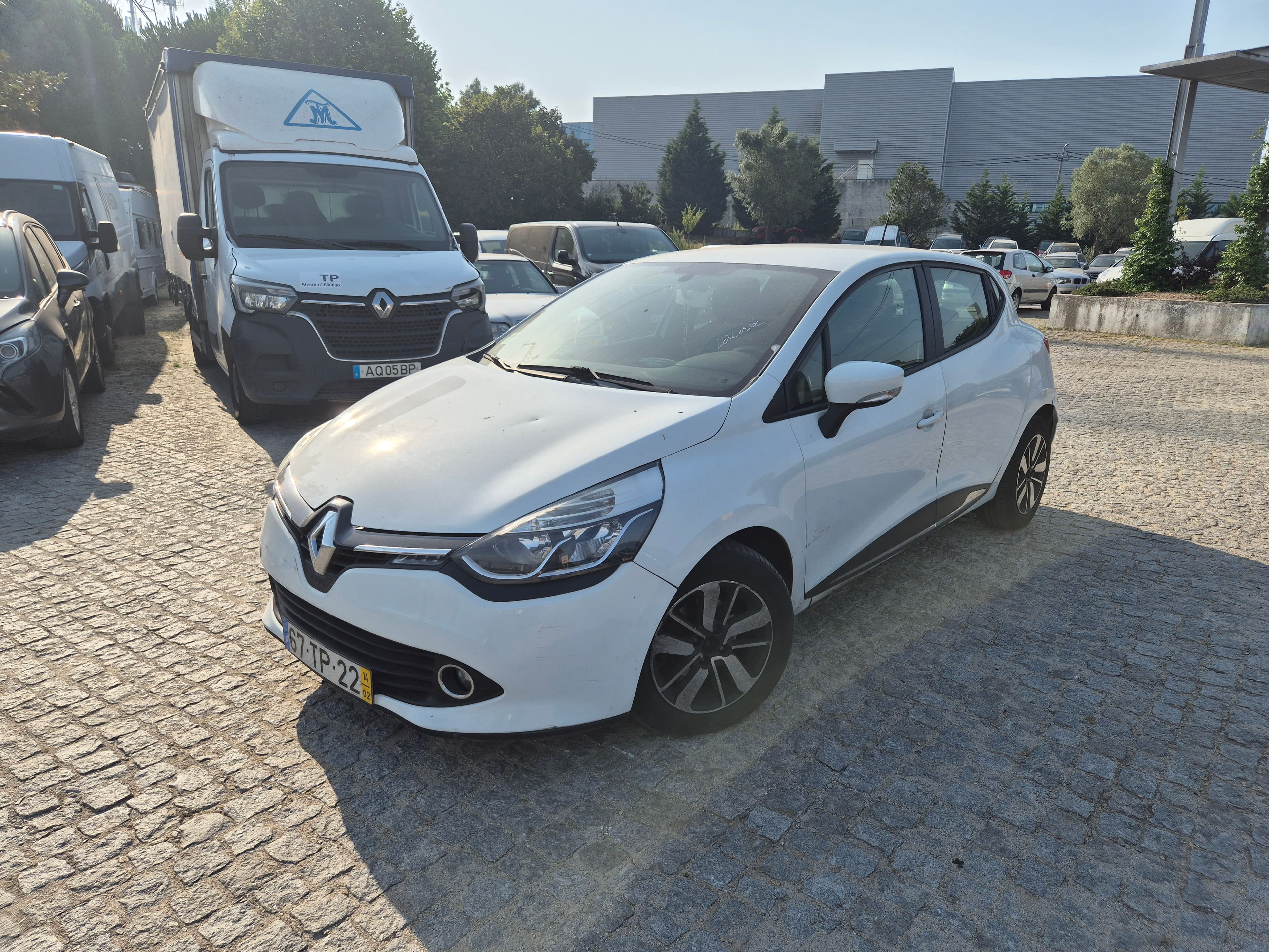 Renault Clio · Ano 2014 — imagem 3