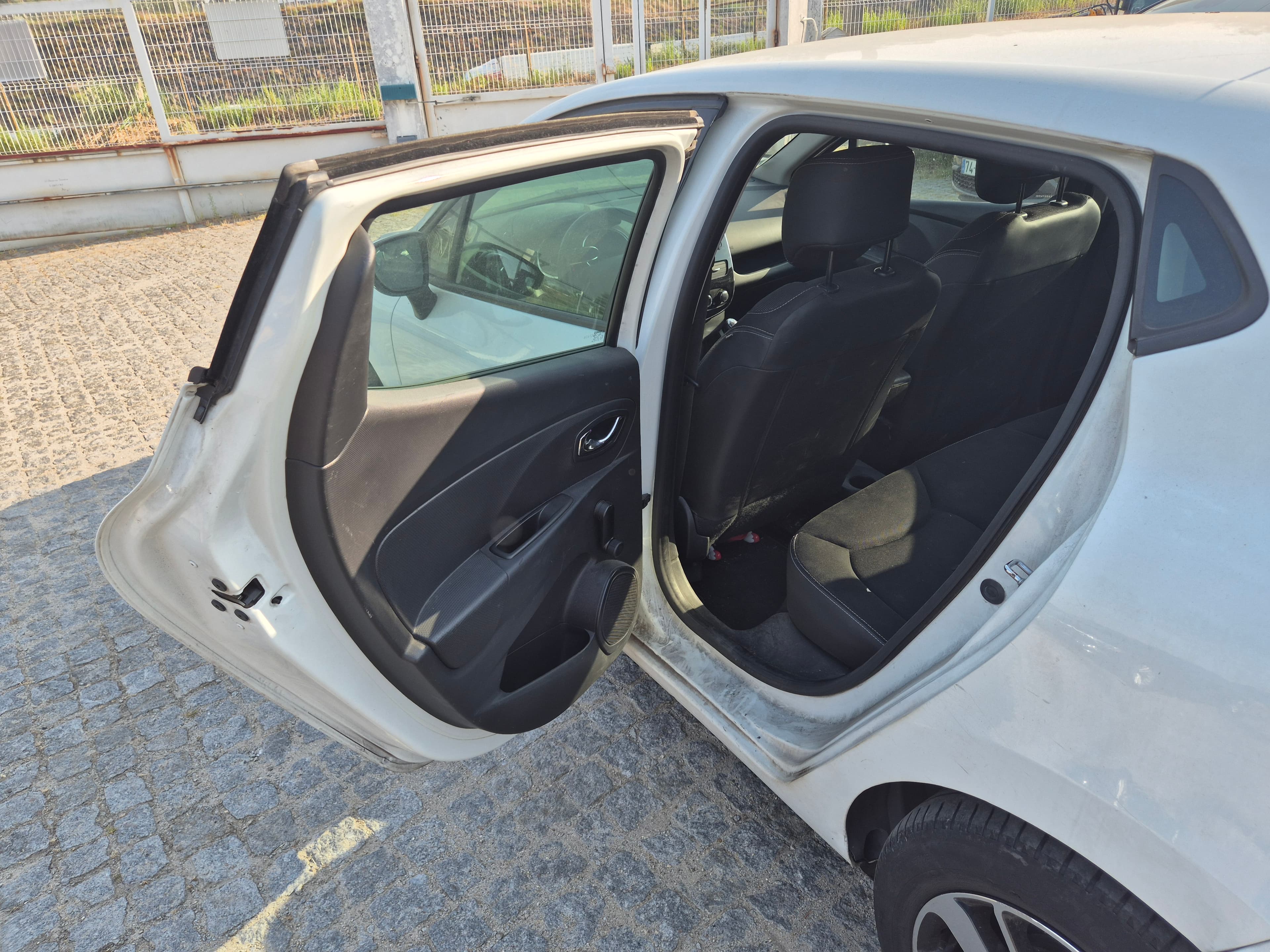 Renault Clio · Ano 2014 — imagem 29