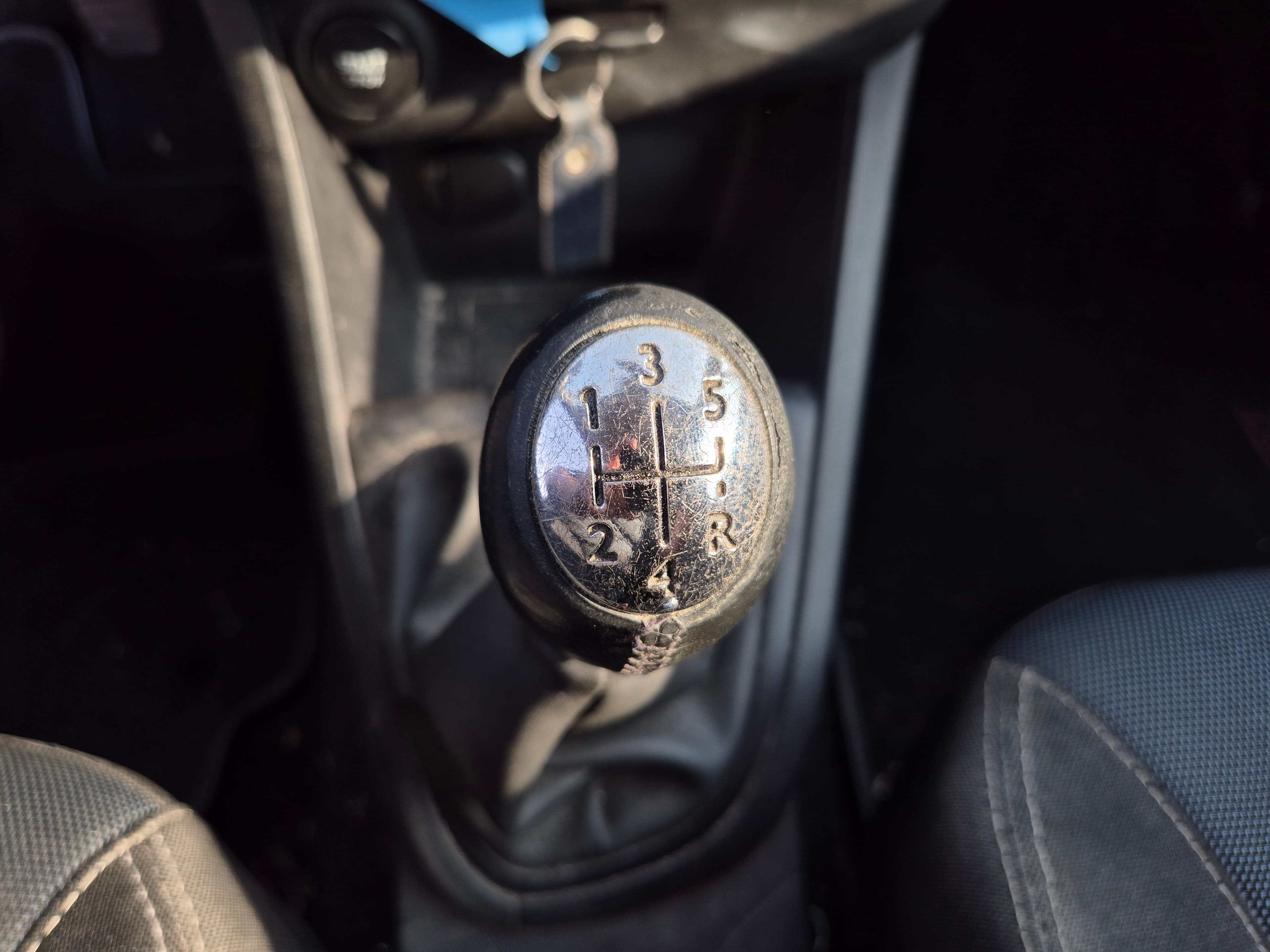 Renault Clio · Ano 2014 — imagem 46