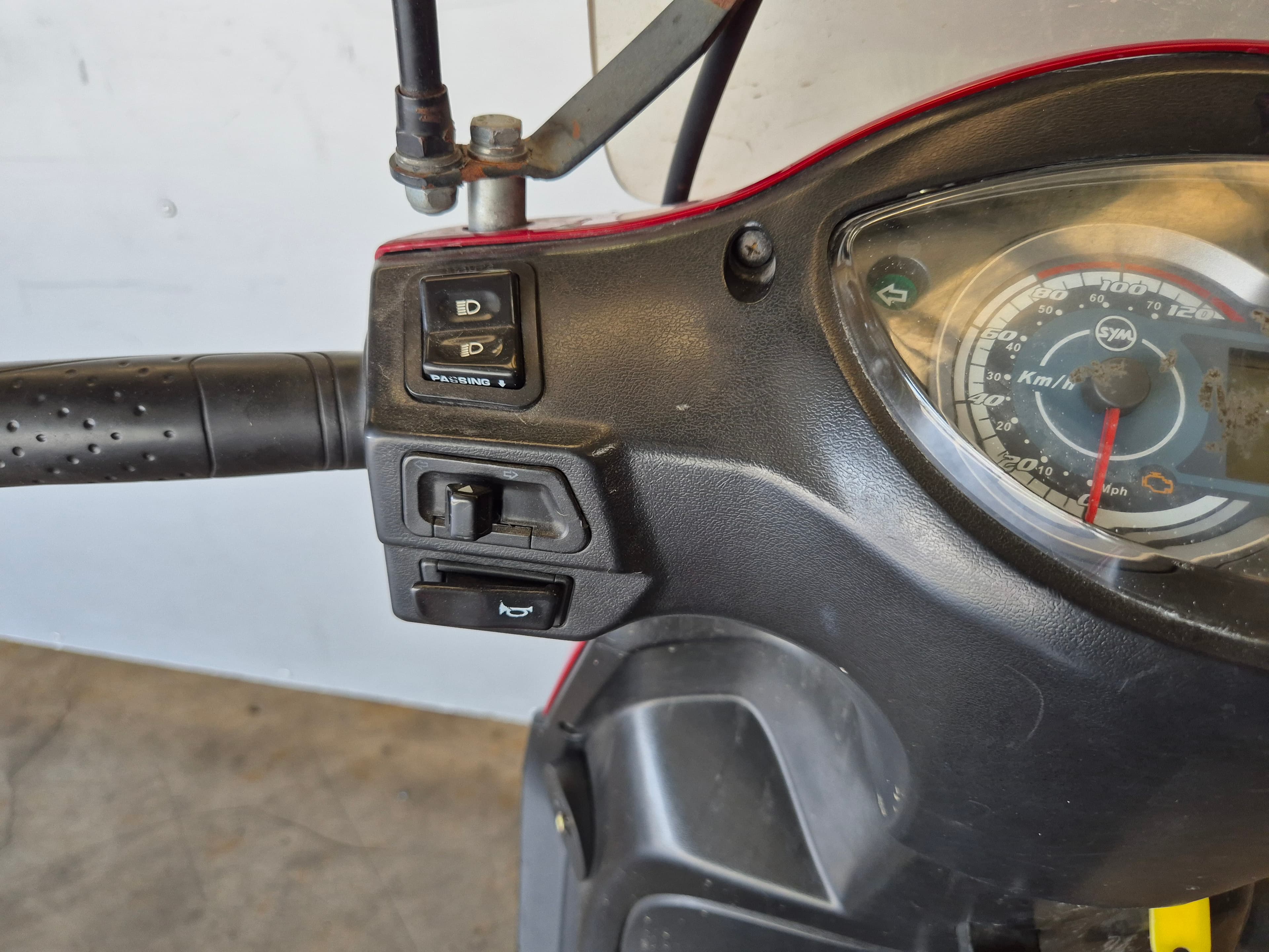 SYM Symphony Cargo 125 · Ano 2018 — image 10
