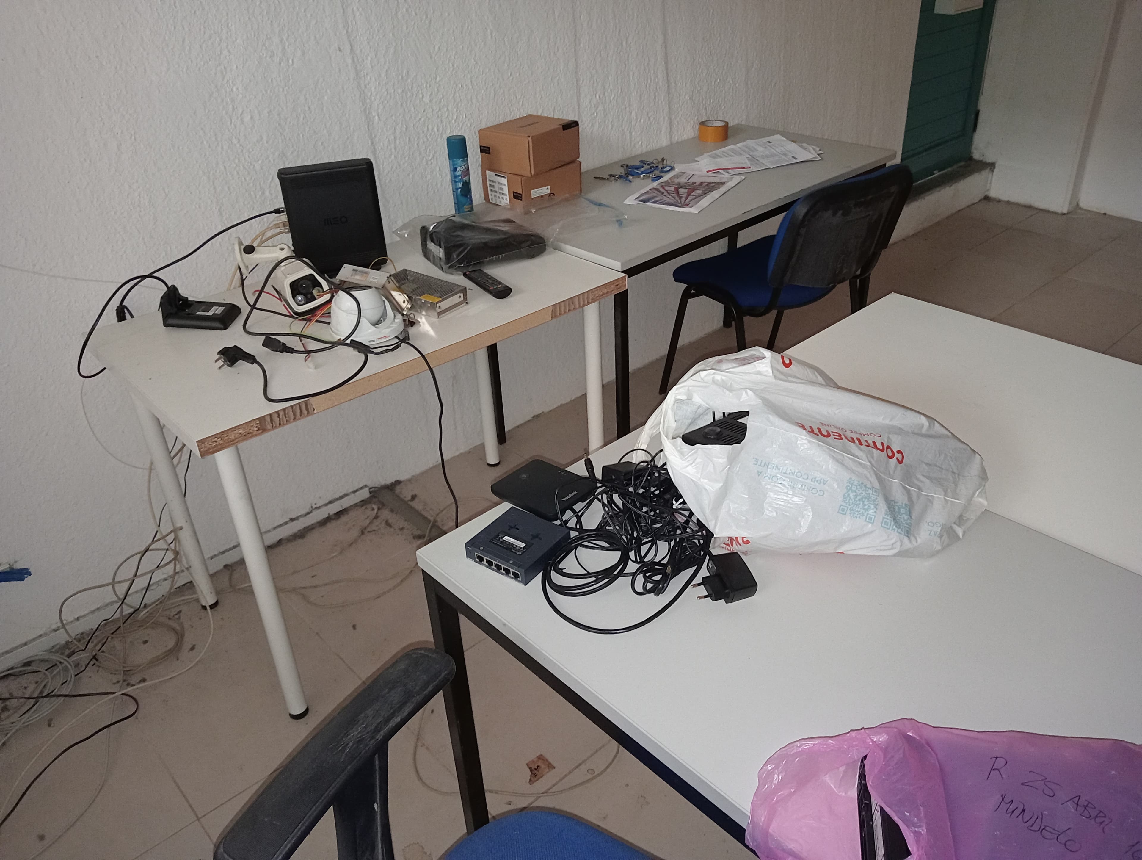 Mobiliário · Equipamentos — imagen 5