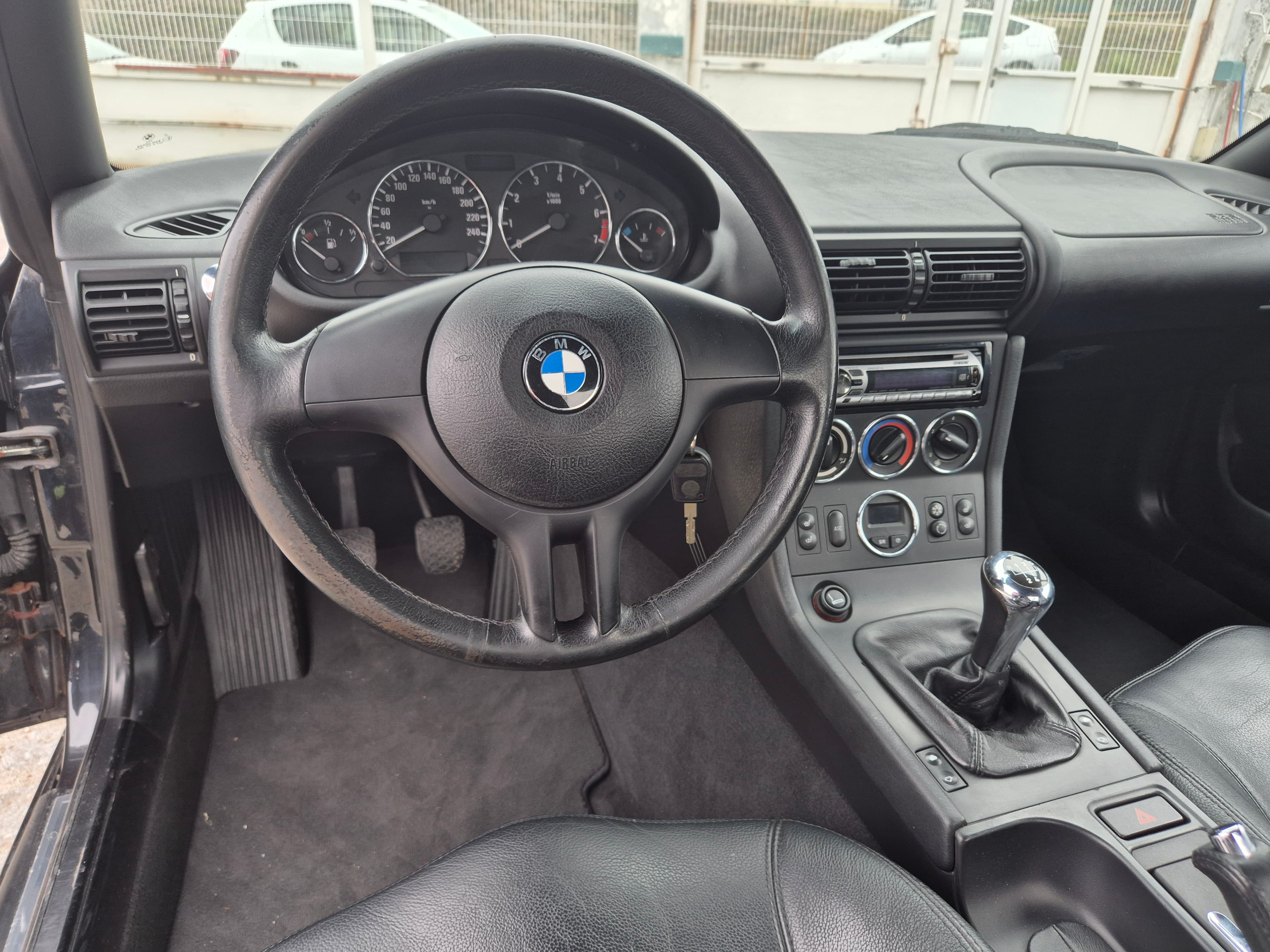 BMW Z3 · Ano 2001 — imagem 19