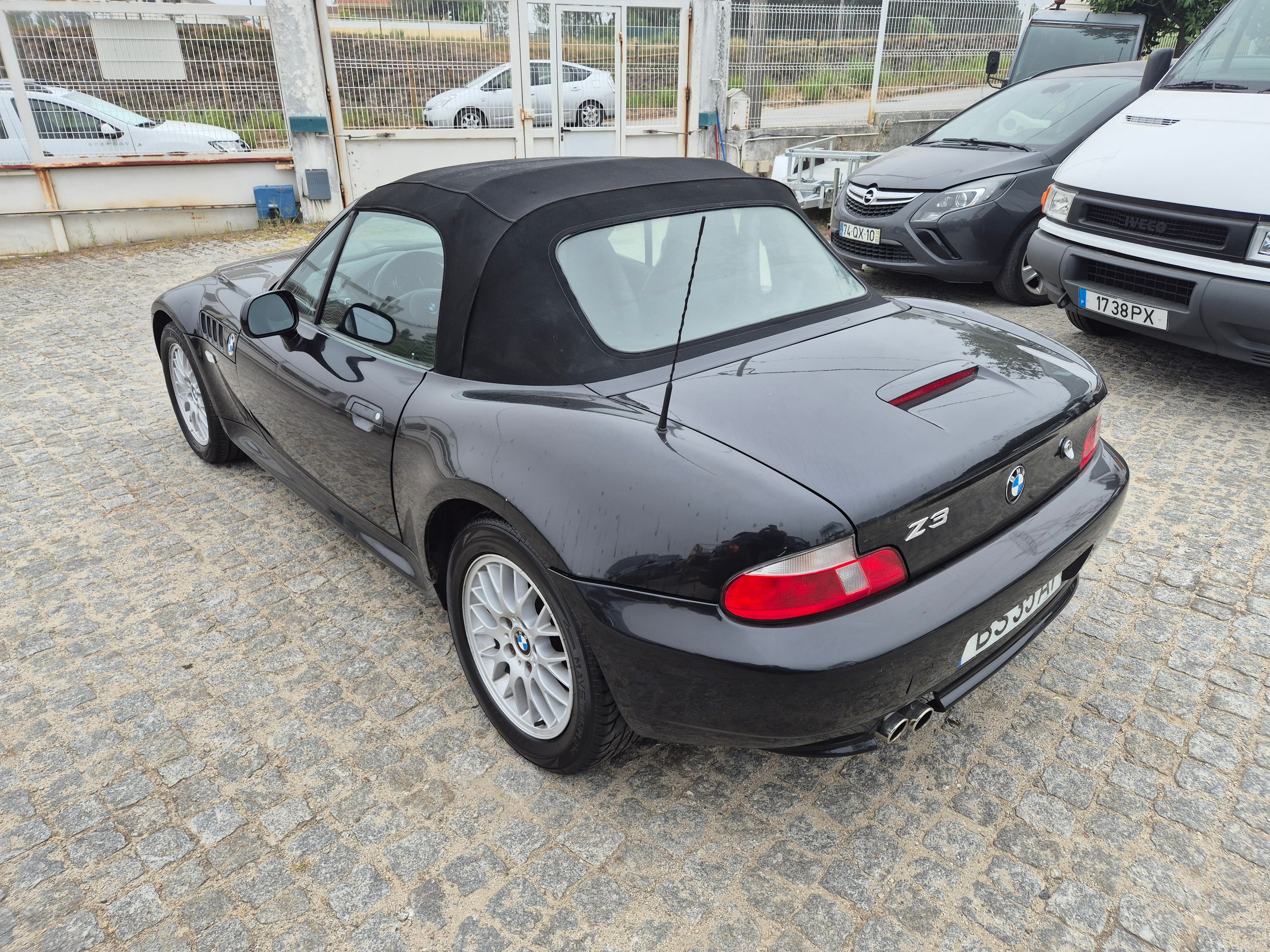 BMW Z3 · Ano 2001 — imagem 4