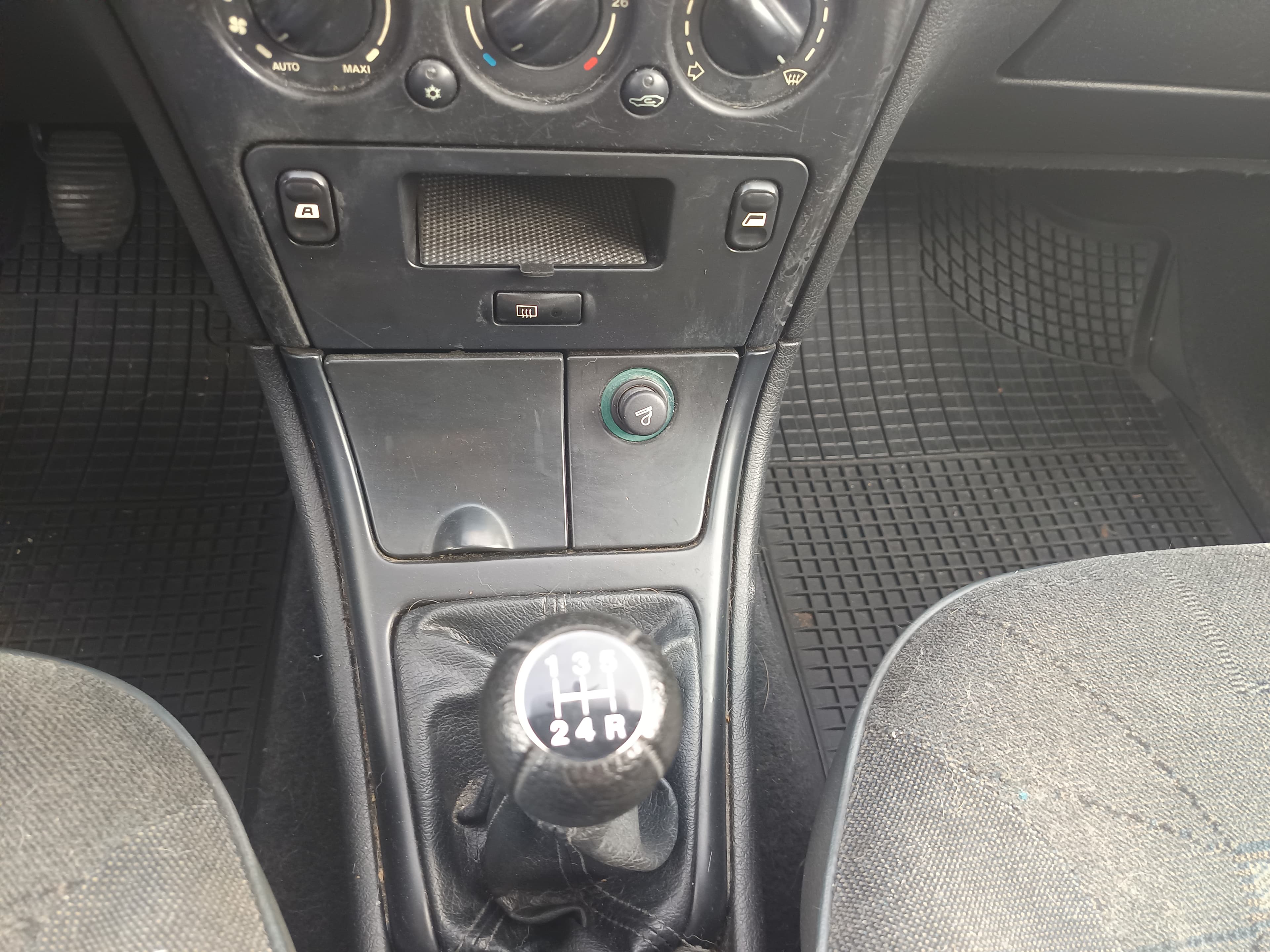 Citroën Xsara · Ano 2001 — imagen 32