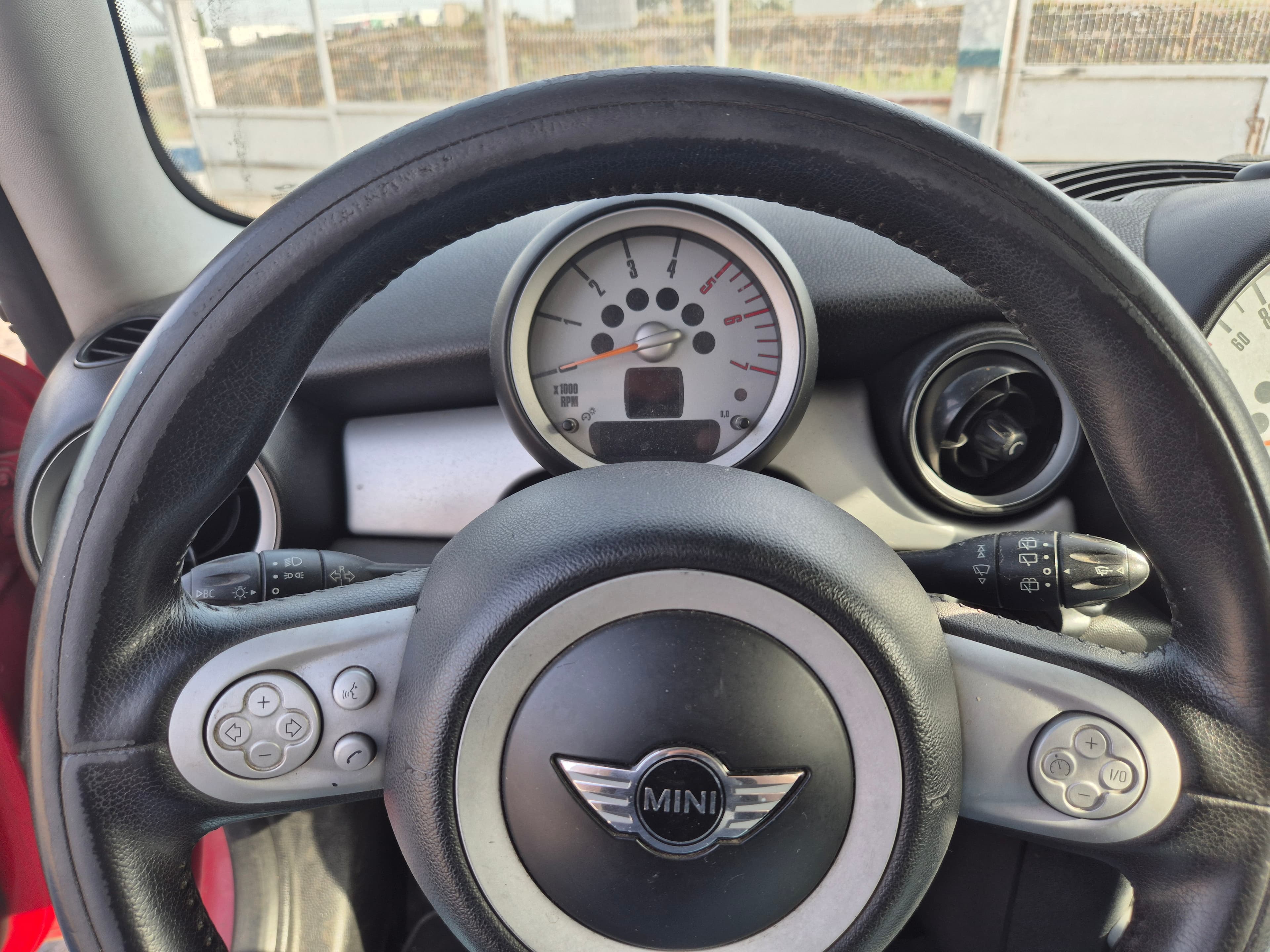 Mini Cooper · Ano 2008 — image 42