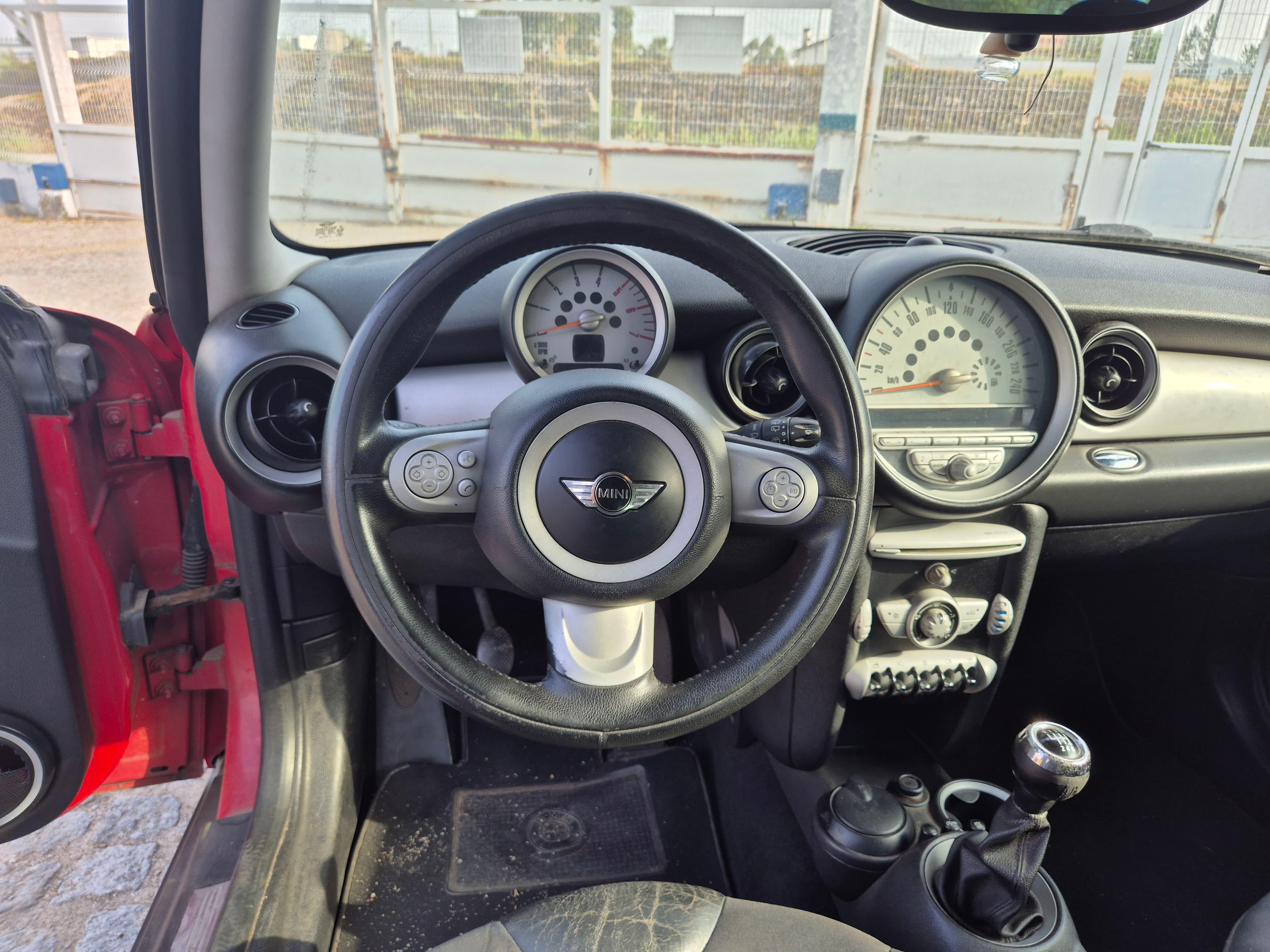 Mini Cooper · Ano 2008 — image 28