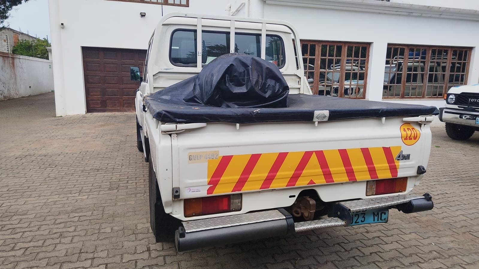 Toyota Land Cruiser 79-3,20m — imagem 2