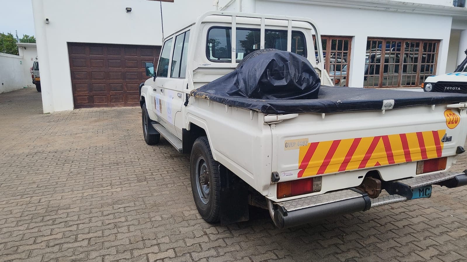 Toyota Land Cruiser 79-3,20m — imagem 3