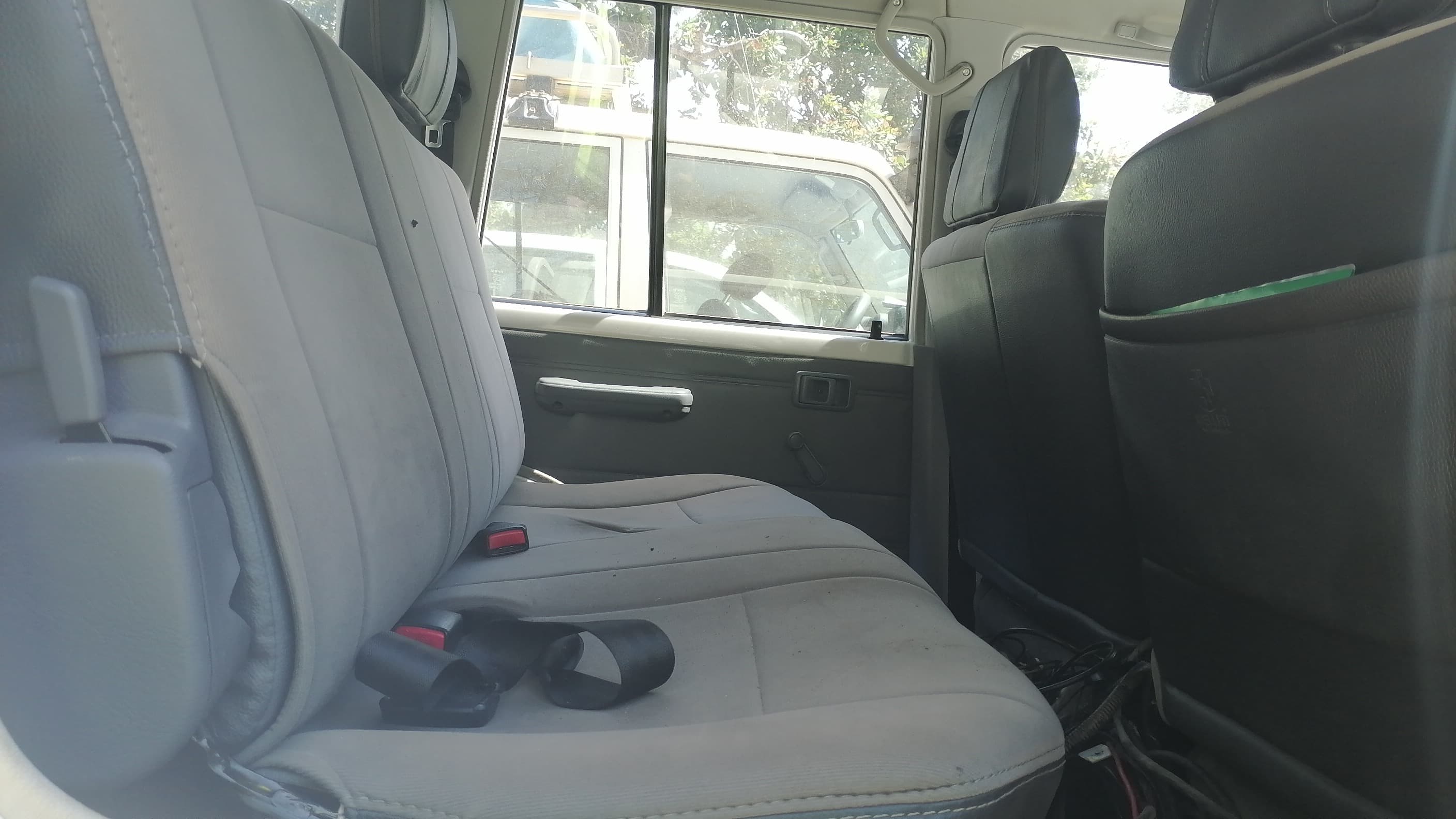 Toyota Land Cruiser79DCHZJ79R-3.18m — imagem 8