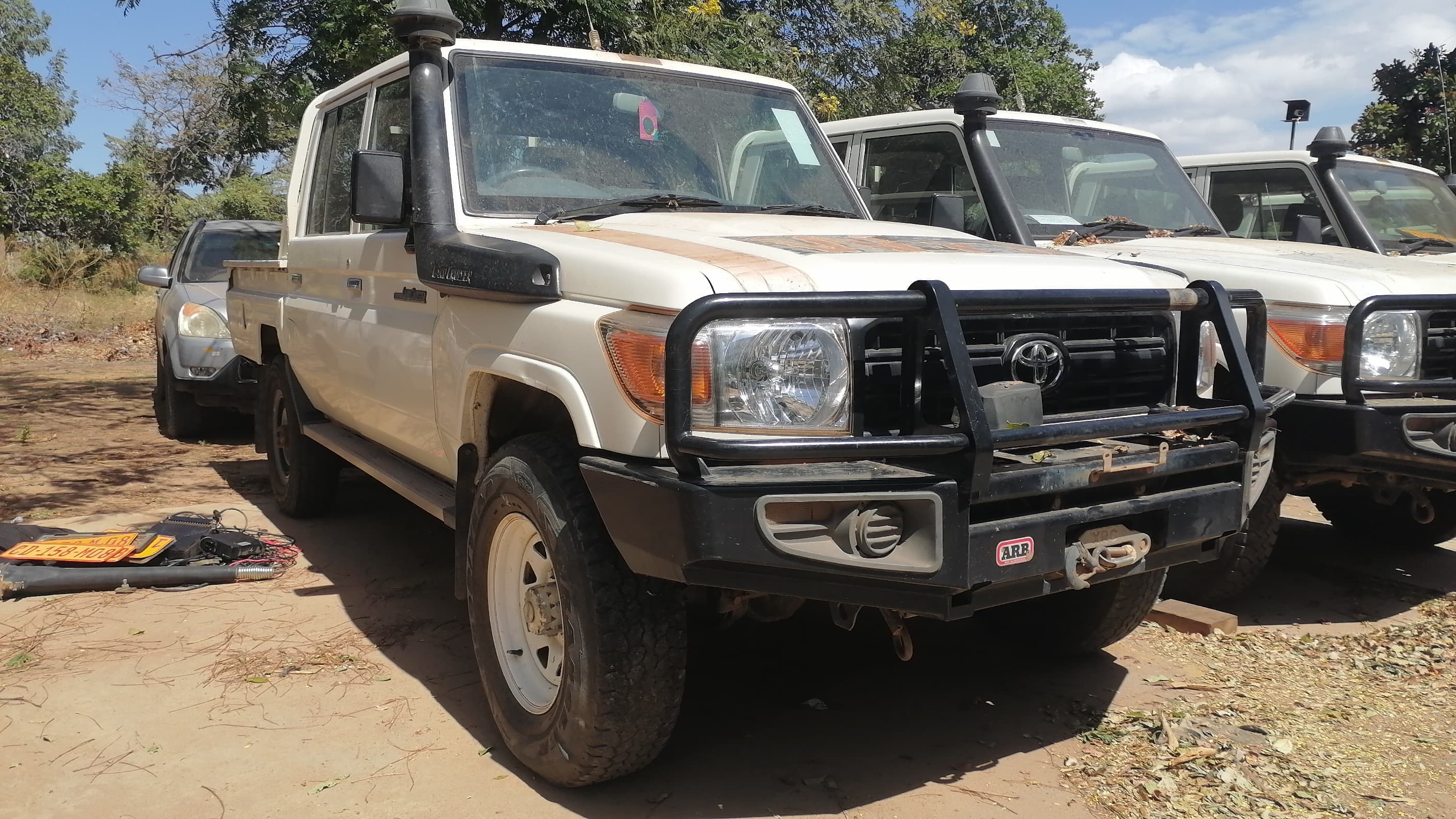 Toyota Land Cruiser 3.20m — image 2