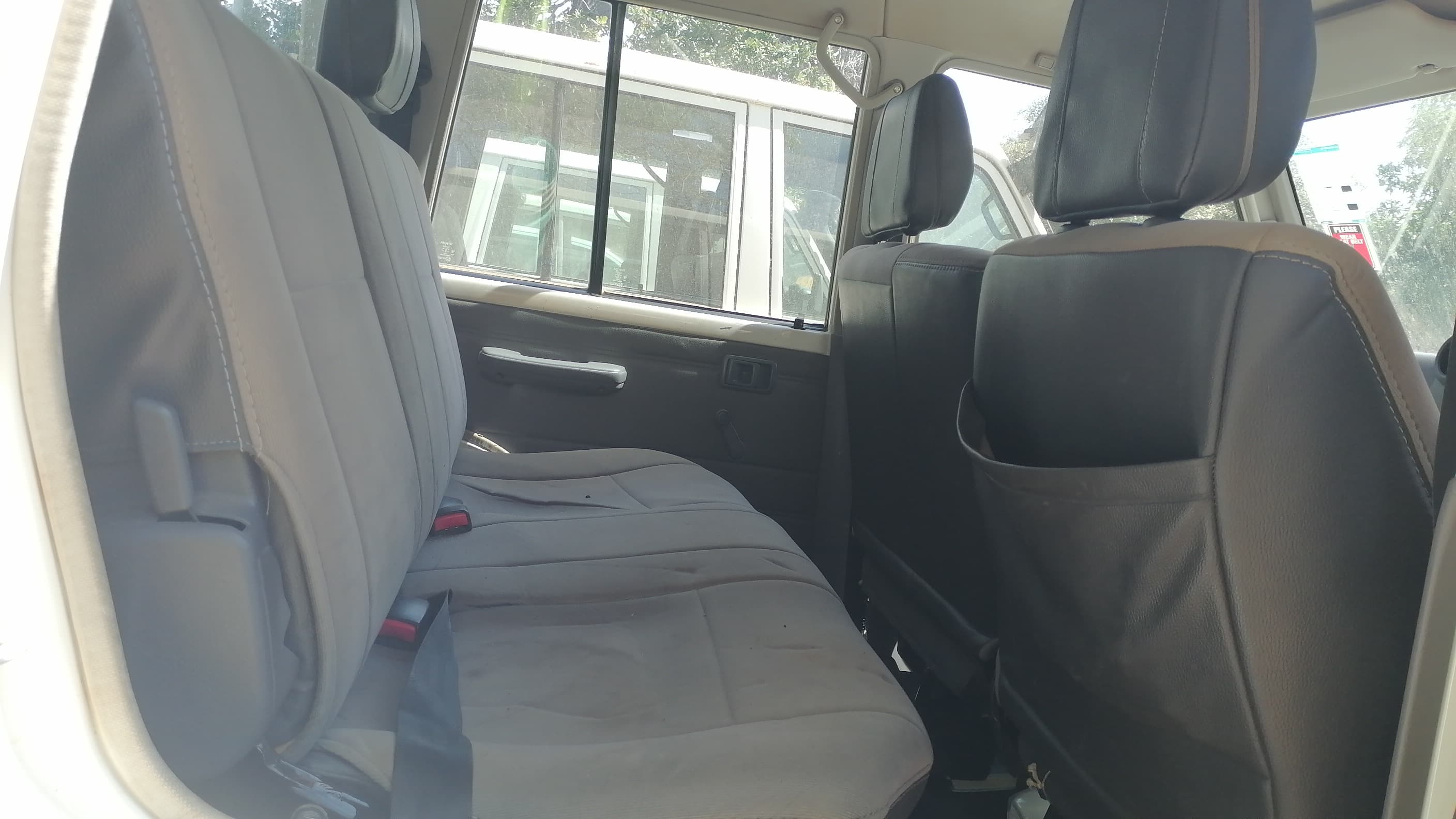 Toyota Land Cruiser 3.20m — image 12