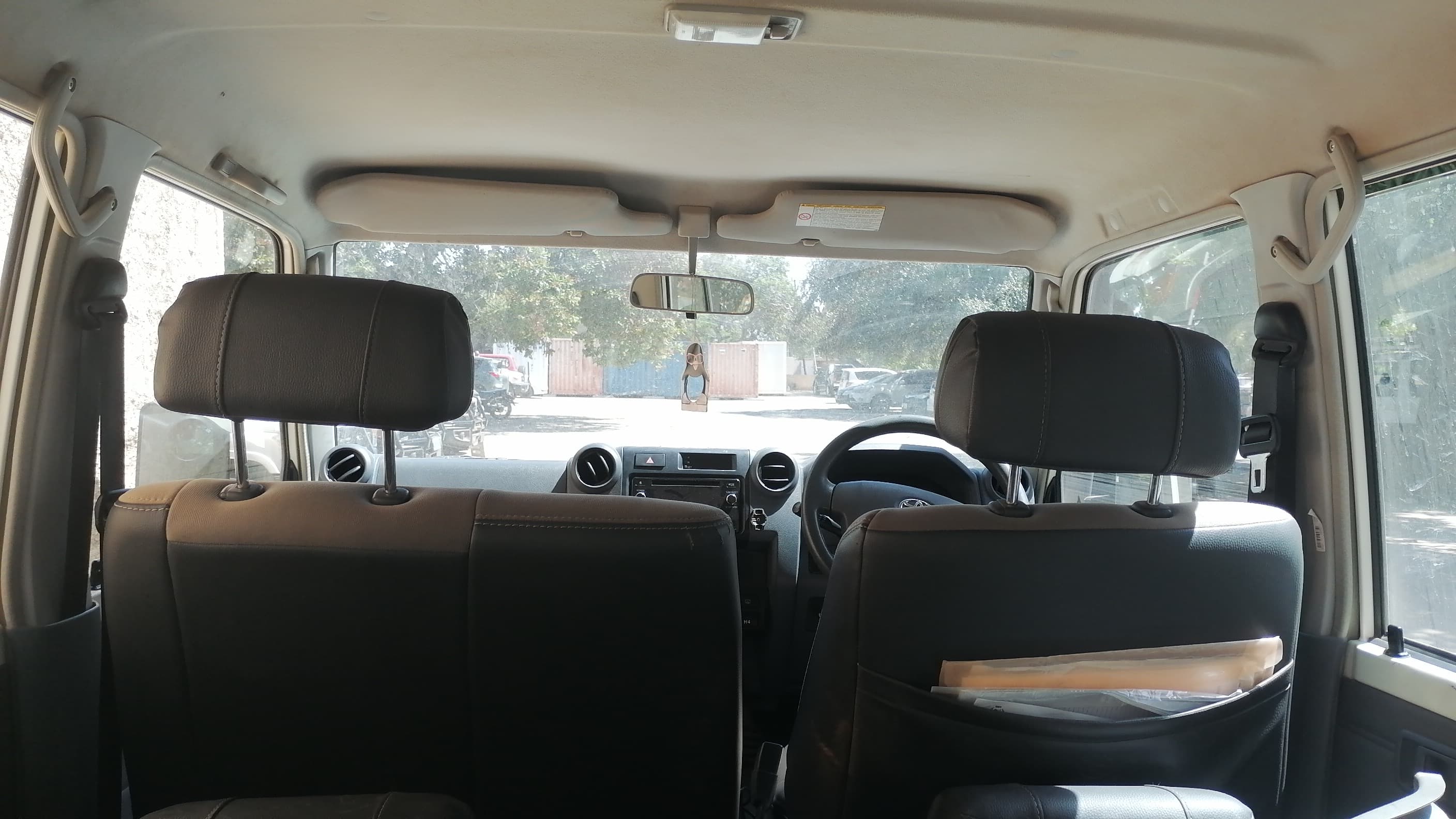 Toyota Land Cruiser 3.20m — image 11