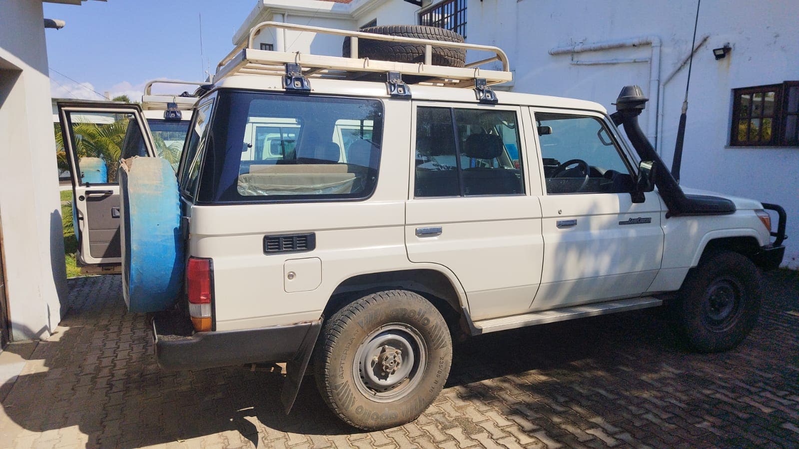 Toyota Land Cruiser LC76HZJ76R - 2,70m — imagen 7