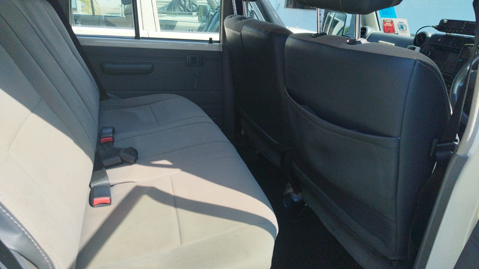 Toyota Land Cruiser LC76HZJ76R - 2,70m — imagen 13