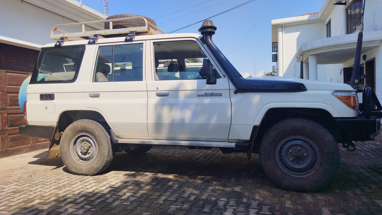 Toyota Land Cruiser LC76HZJ76R - 2,70m — imagen 5