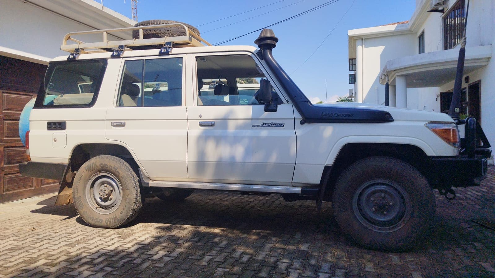 Toyota Land Cruiser LC76HZJ76R - 2,70m — imagen 6