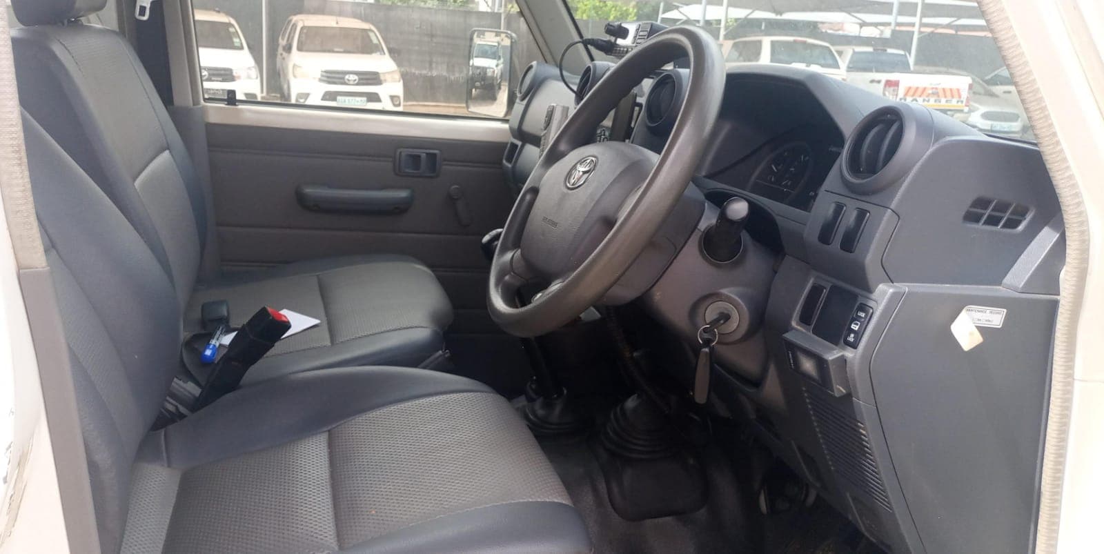 Toyota Land Cruiser - 2018 — imagem 8