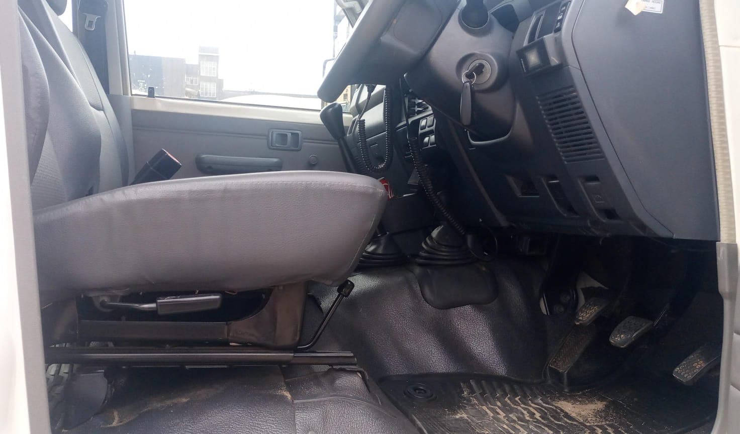 Toyota Land Cruiser - 2018 — imagem 7