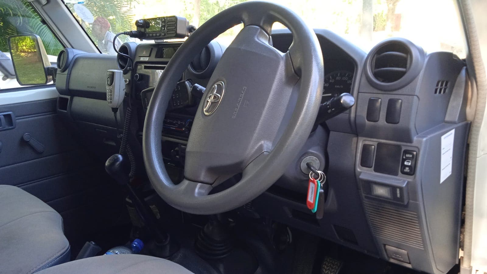 Toyota/Land Cruiser - 2018 — image 2
