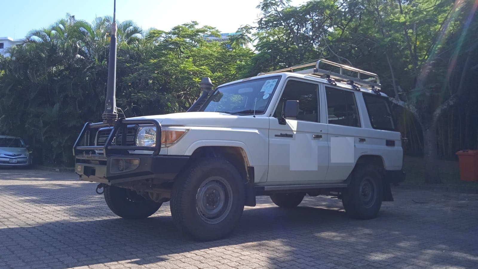 Toyota/Land Cruiser - 2018 — image 12
