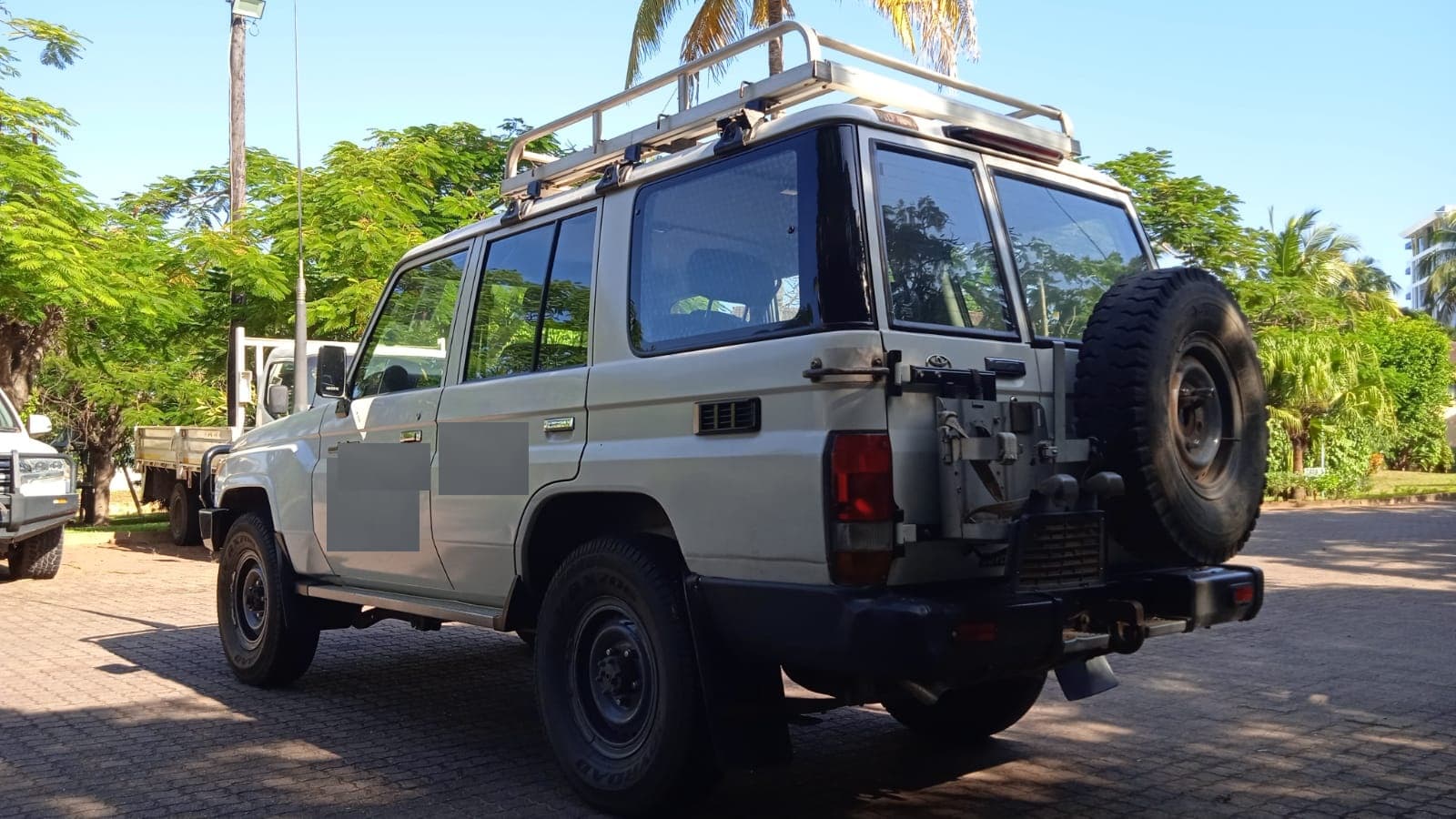 Toyota/Land Cruiser - 2018 — image 9