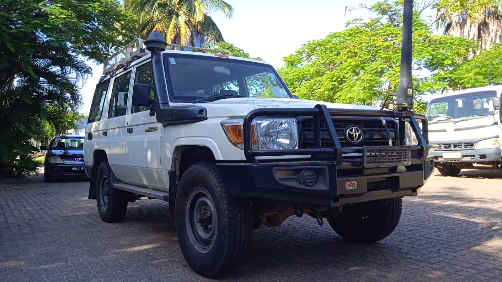 Toyota/Land Cruiser - 2018