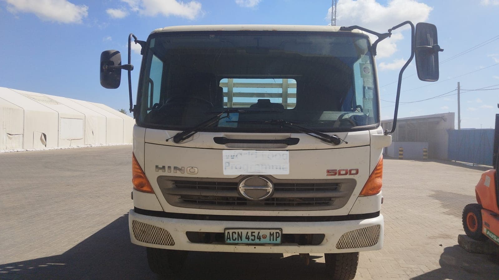 Camião Hino 500